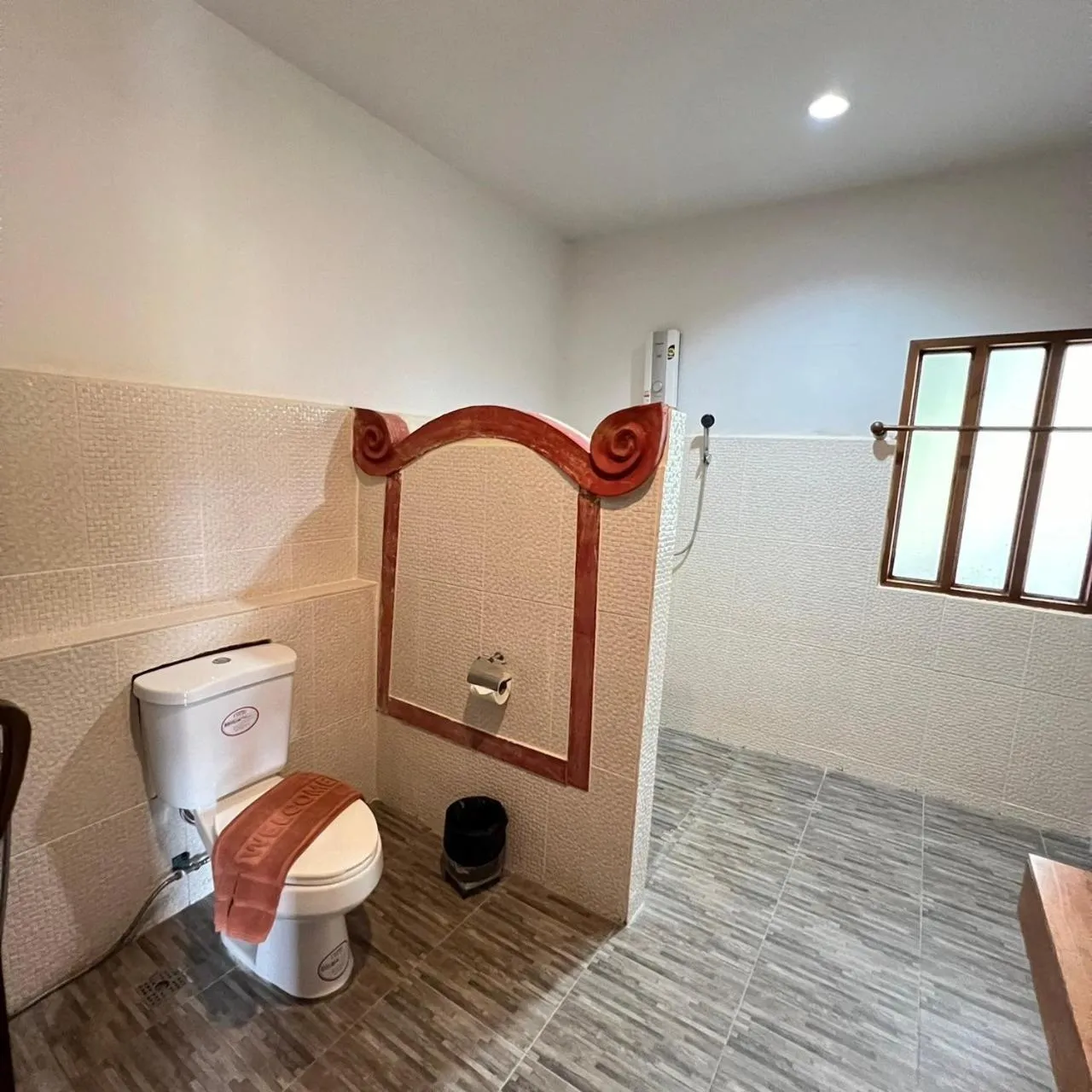 Shower in Sasidara Resort Nan