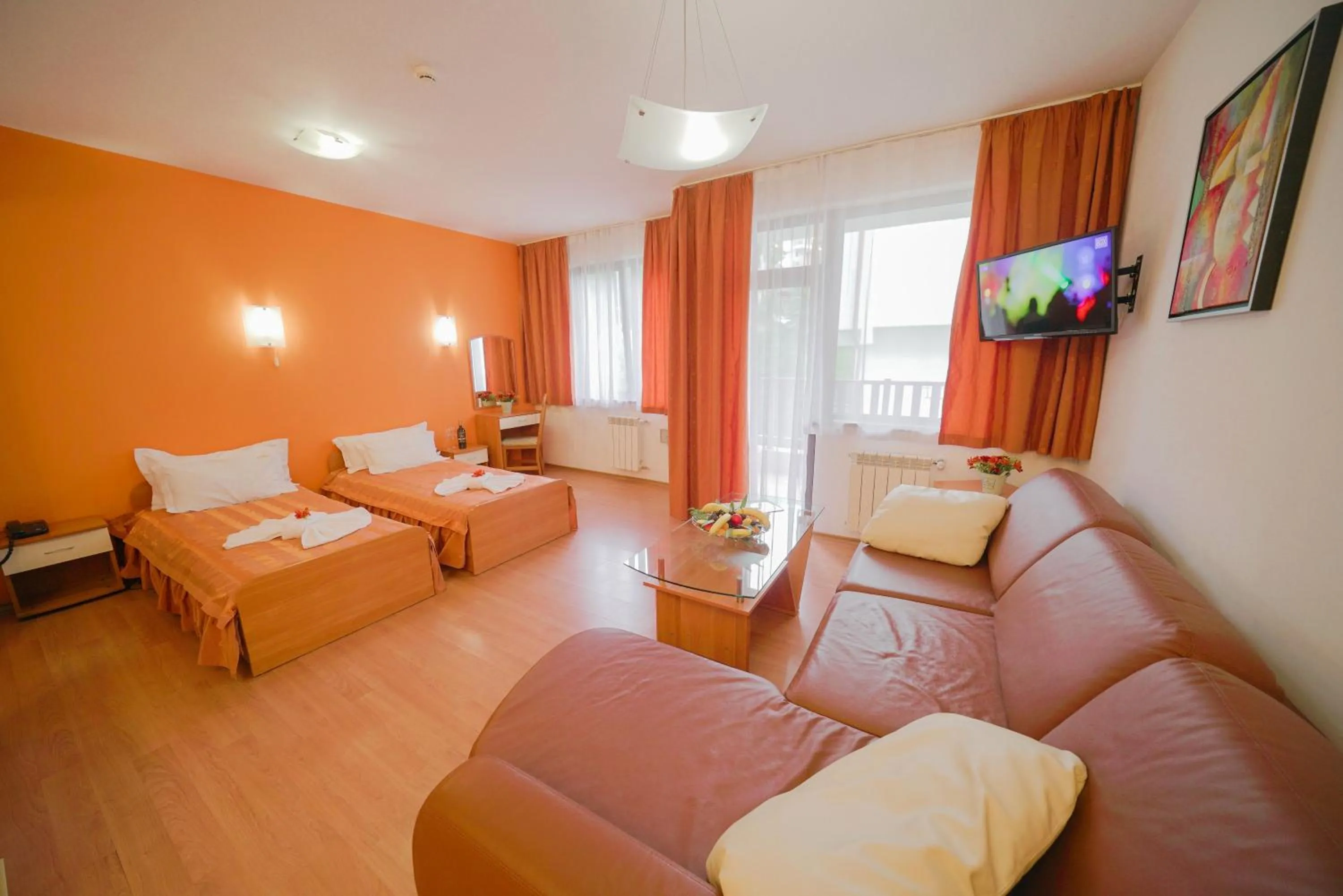 Living room, Bed in Apart Hotel Flora Residence Daisy