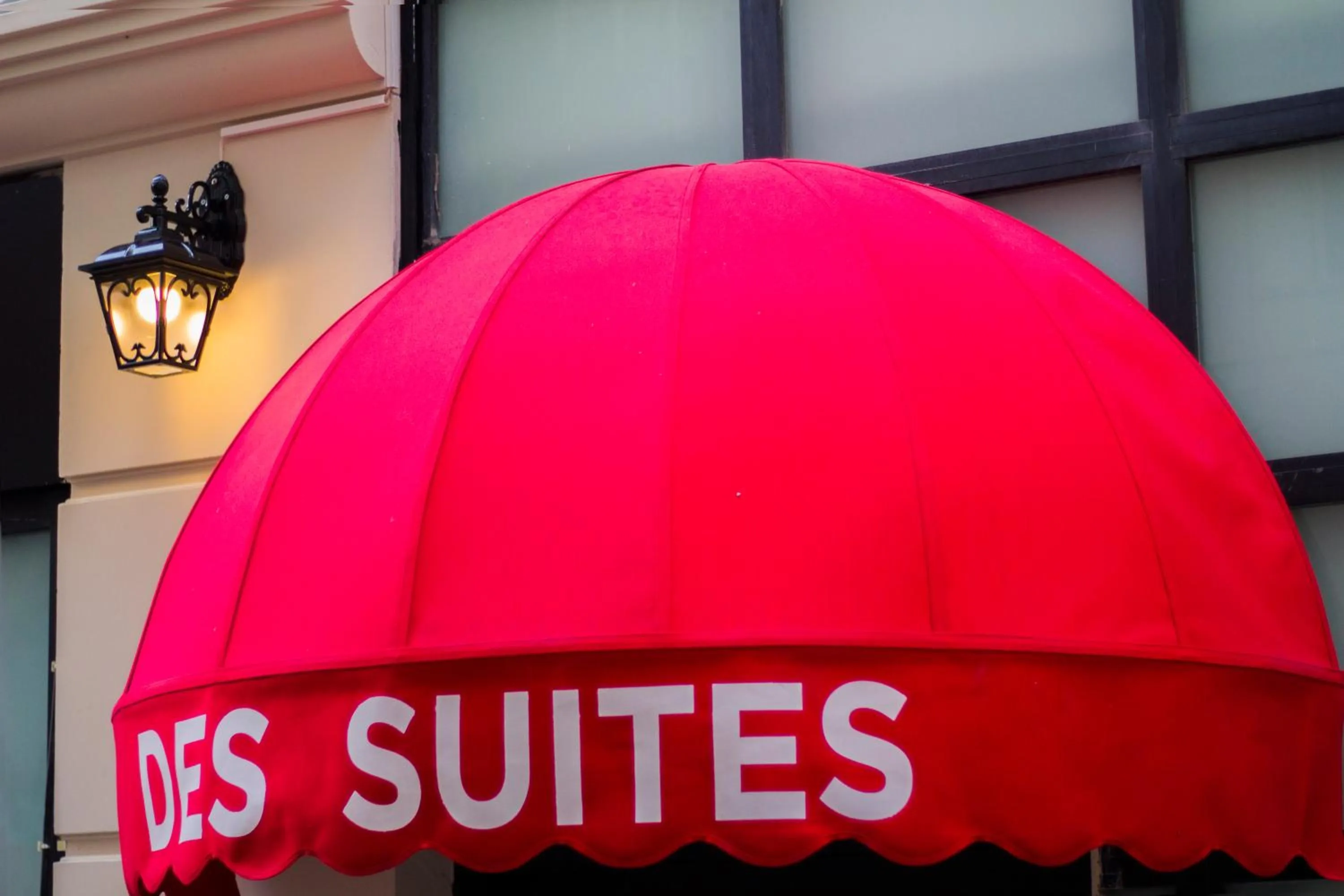 Property building in Bakırköy DES Suit Otel