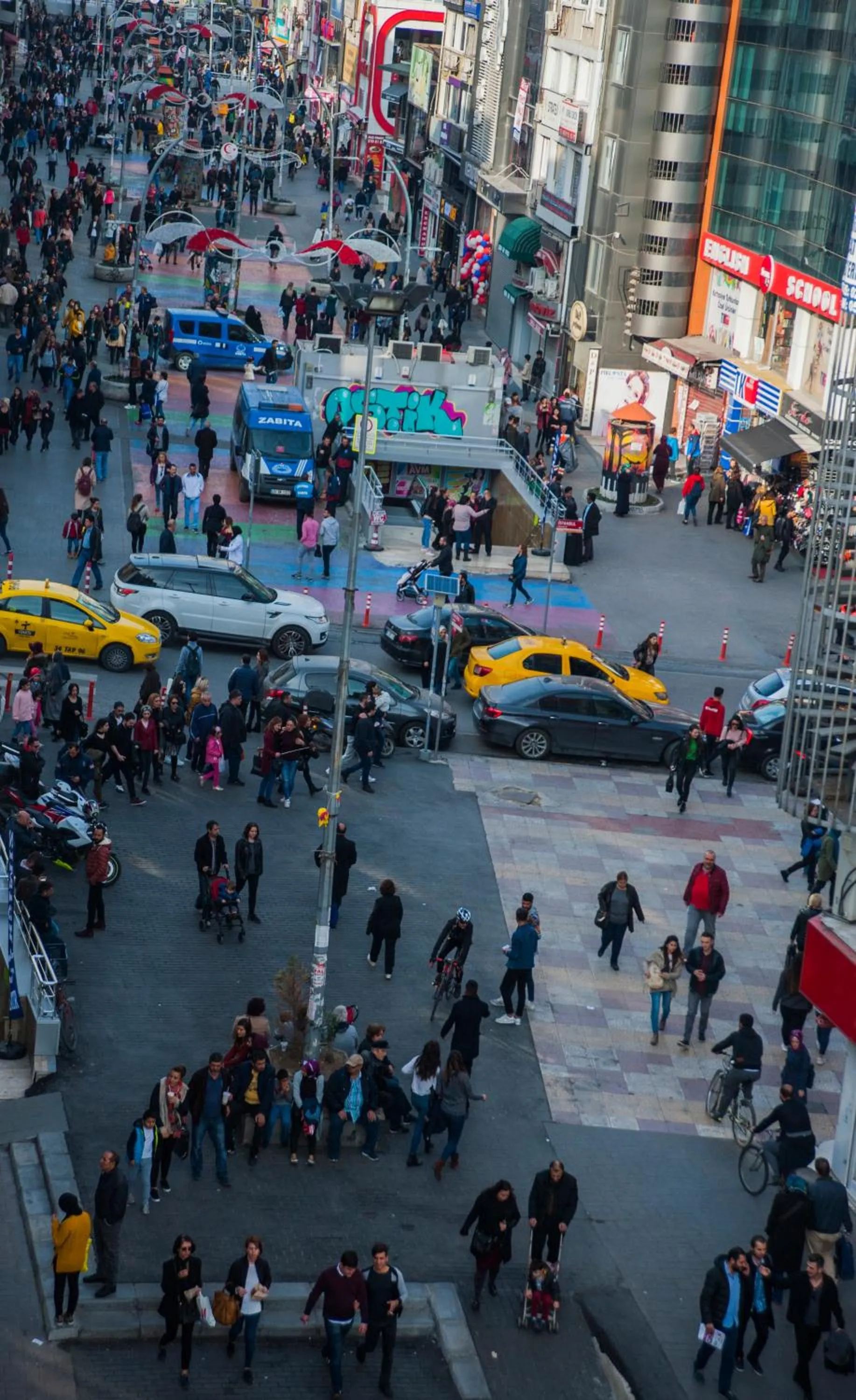 Street view in Bakırköy DES Suit Otel