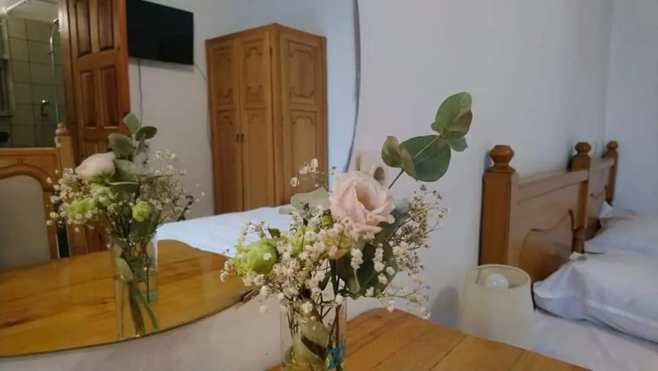 Bed in Park Hotel Amfora -Free Parking