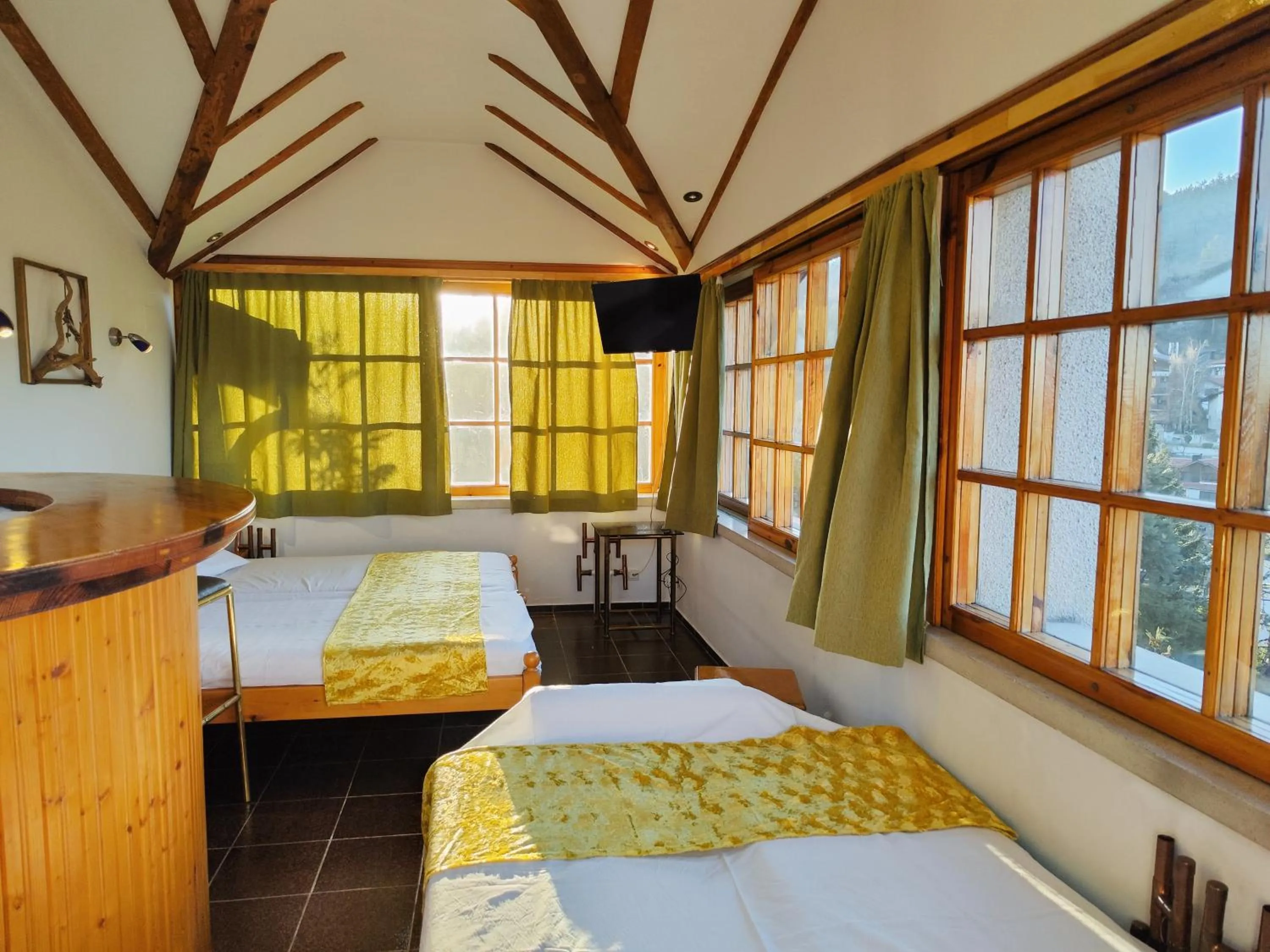 Bed in Park Hotel Amfora -Free Parking