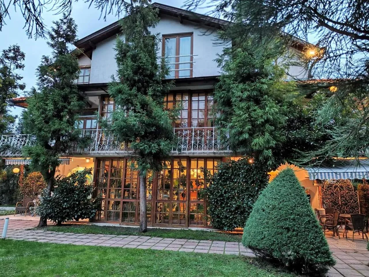 Park Hotel Amfora -Free Parking