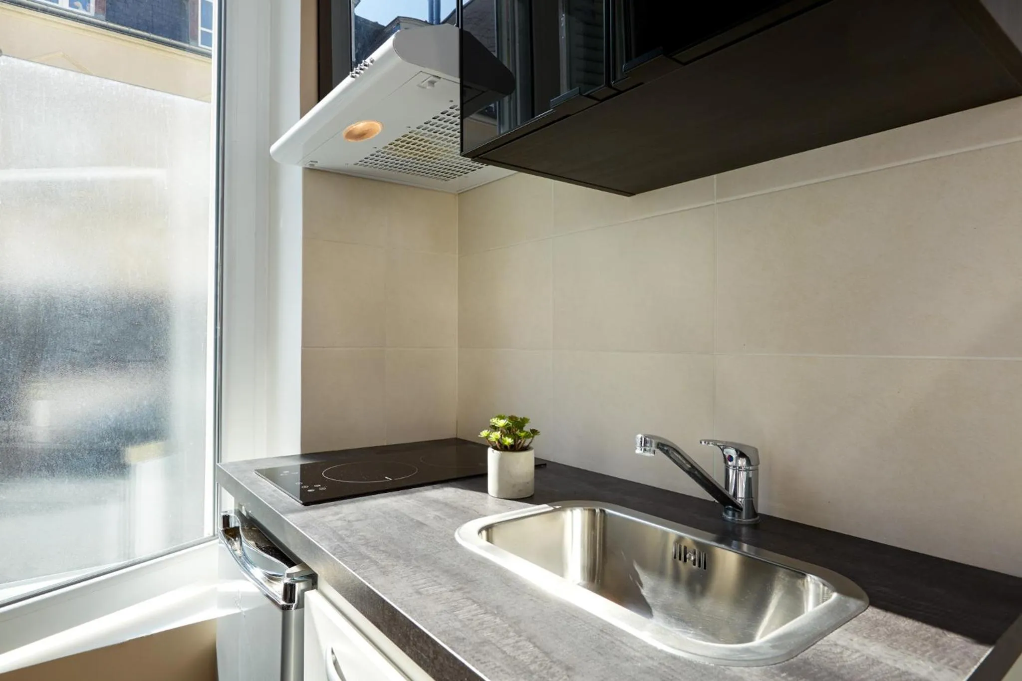 Coffee/tea facilities in Résidence AURMAT - Appart - Hôtel - Boulogne - Paris