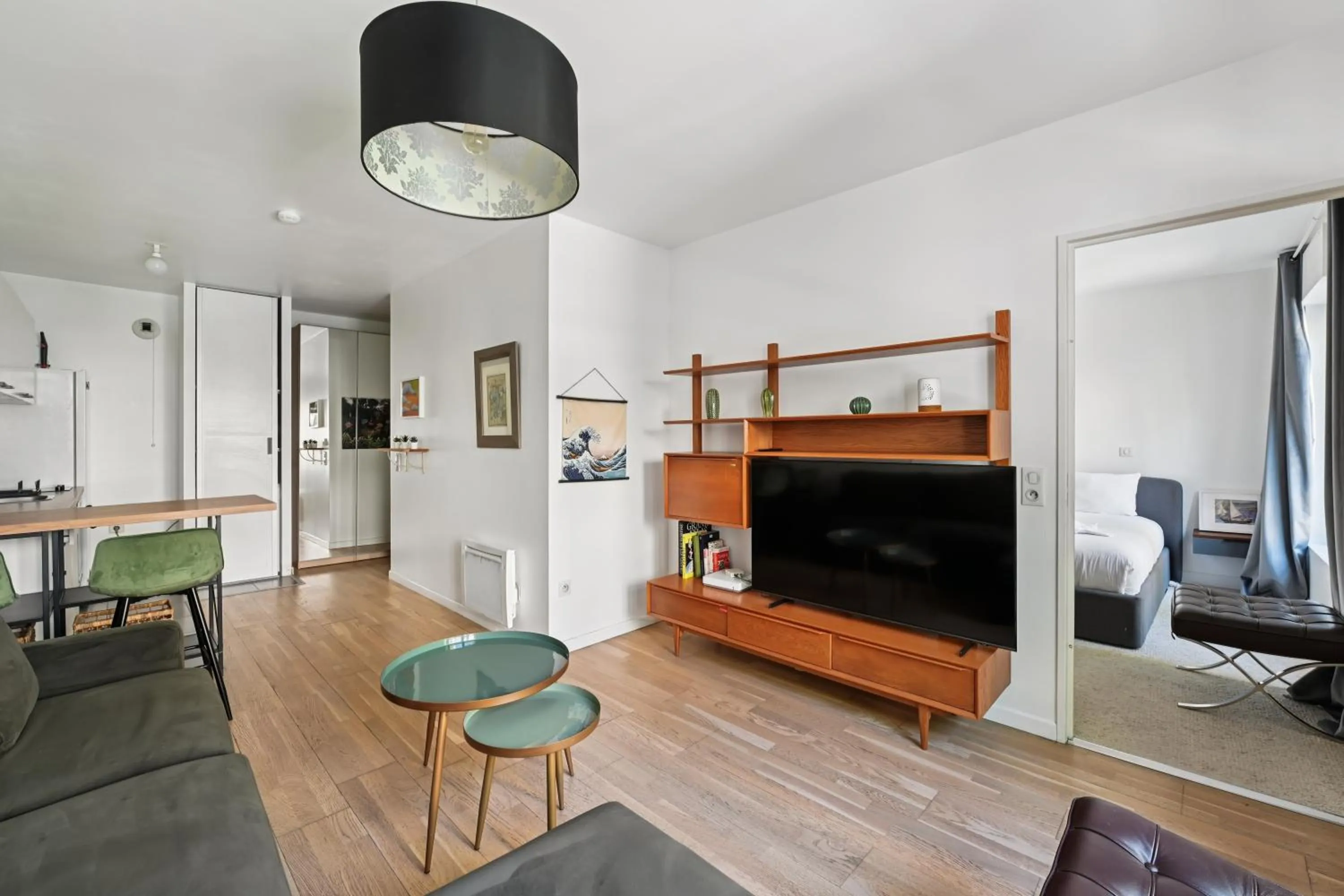 TV and multimedia in Résidence AURMAT - Appart - Hôtel - Boulogne - Paris