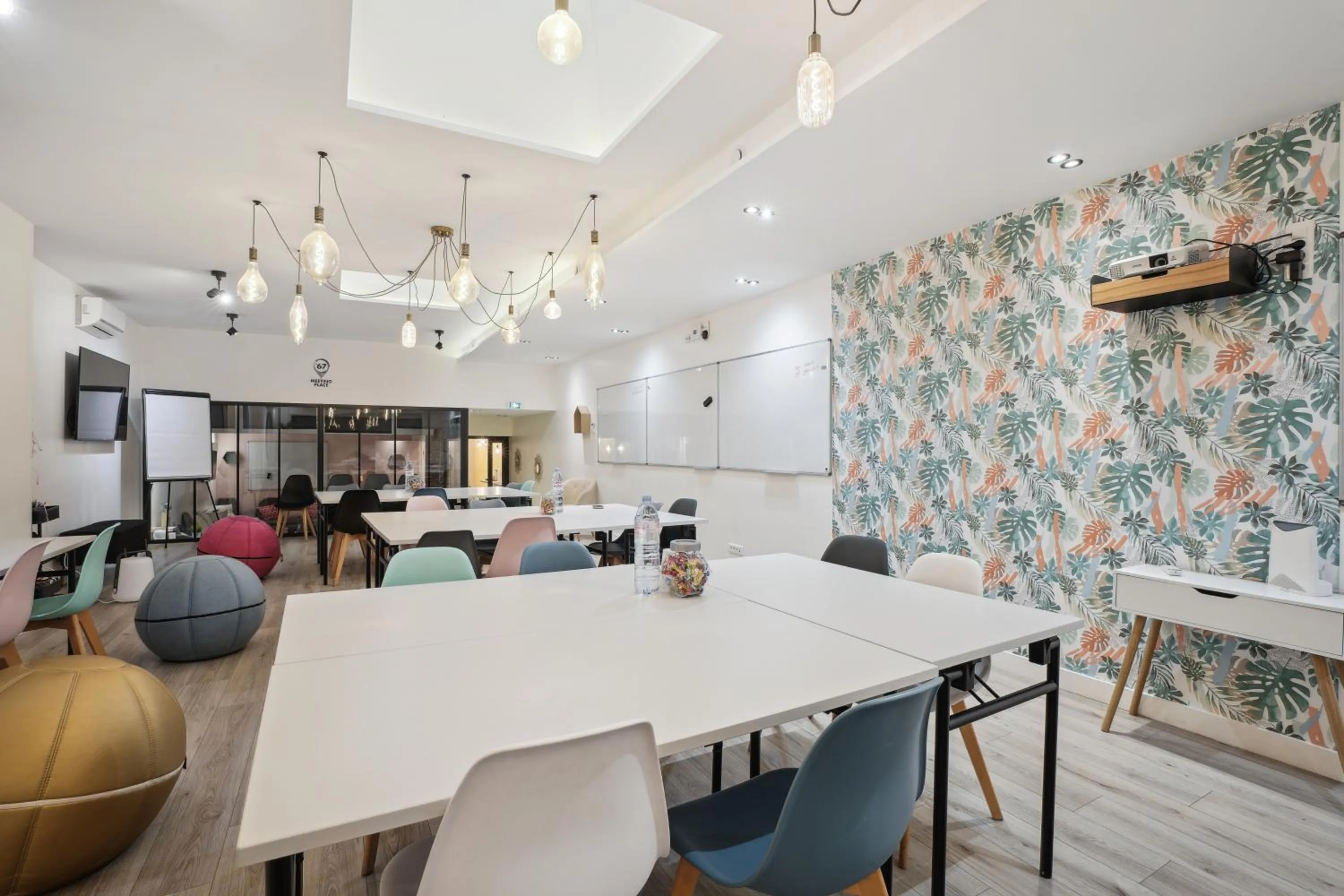 Meeting/conference room in Résidence AURMAT - Appart - Hôtel - Boulogne - Paris