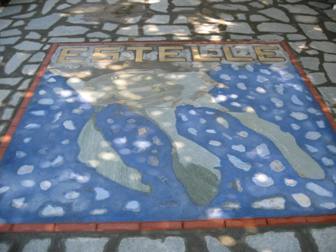 Logo/Certificate/Sign in Estelle Hotel