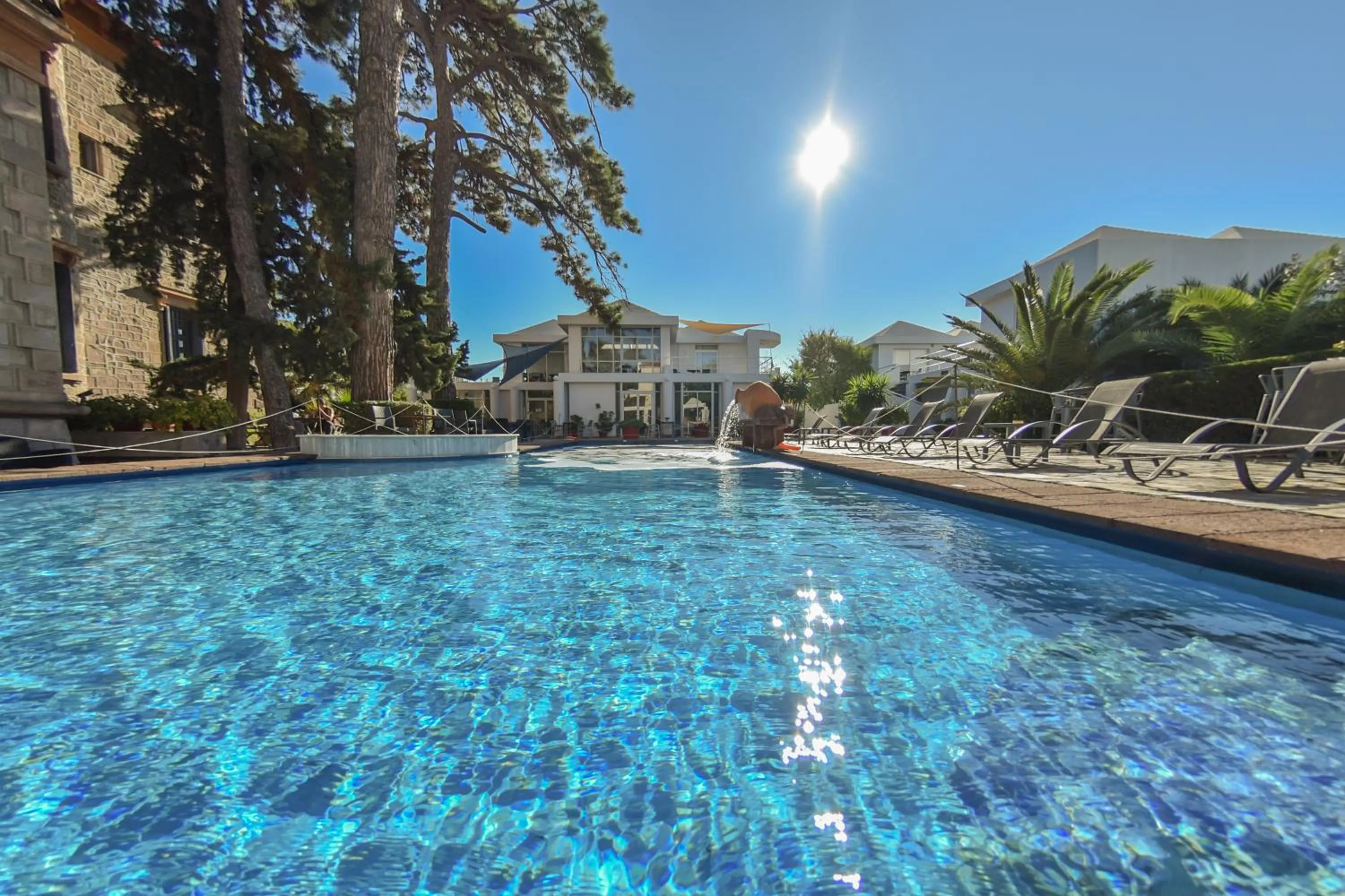 Pool view in Loriet Hotel