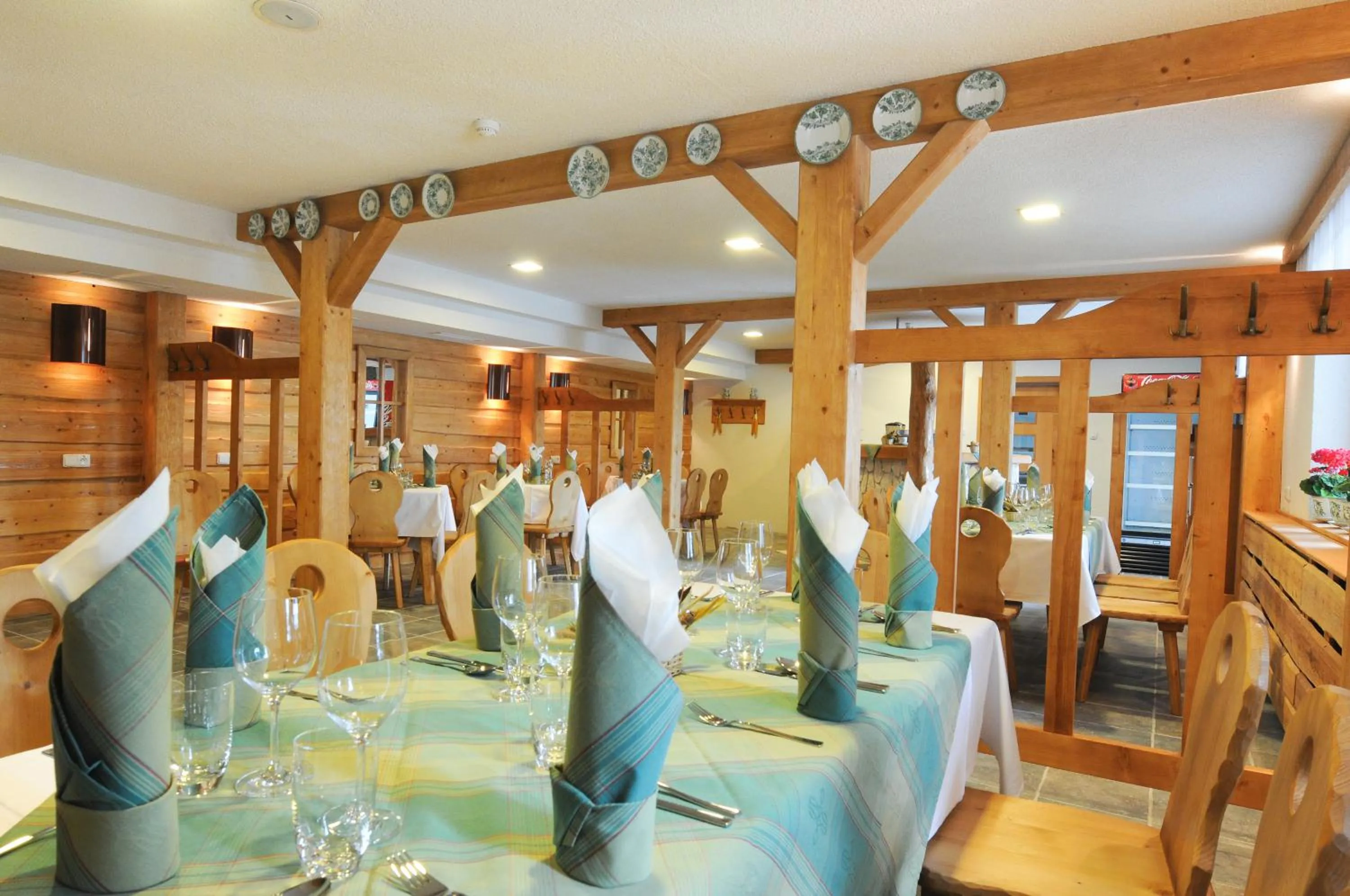 Restaurant/places to eat in Hotel SOREA REGIA