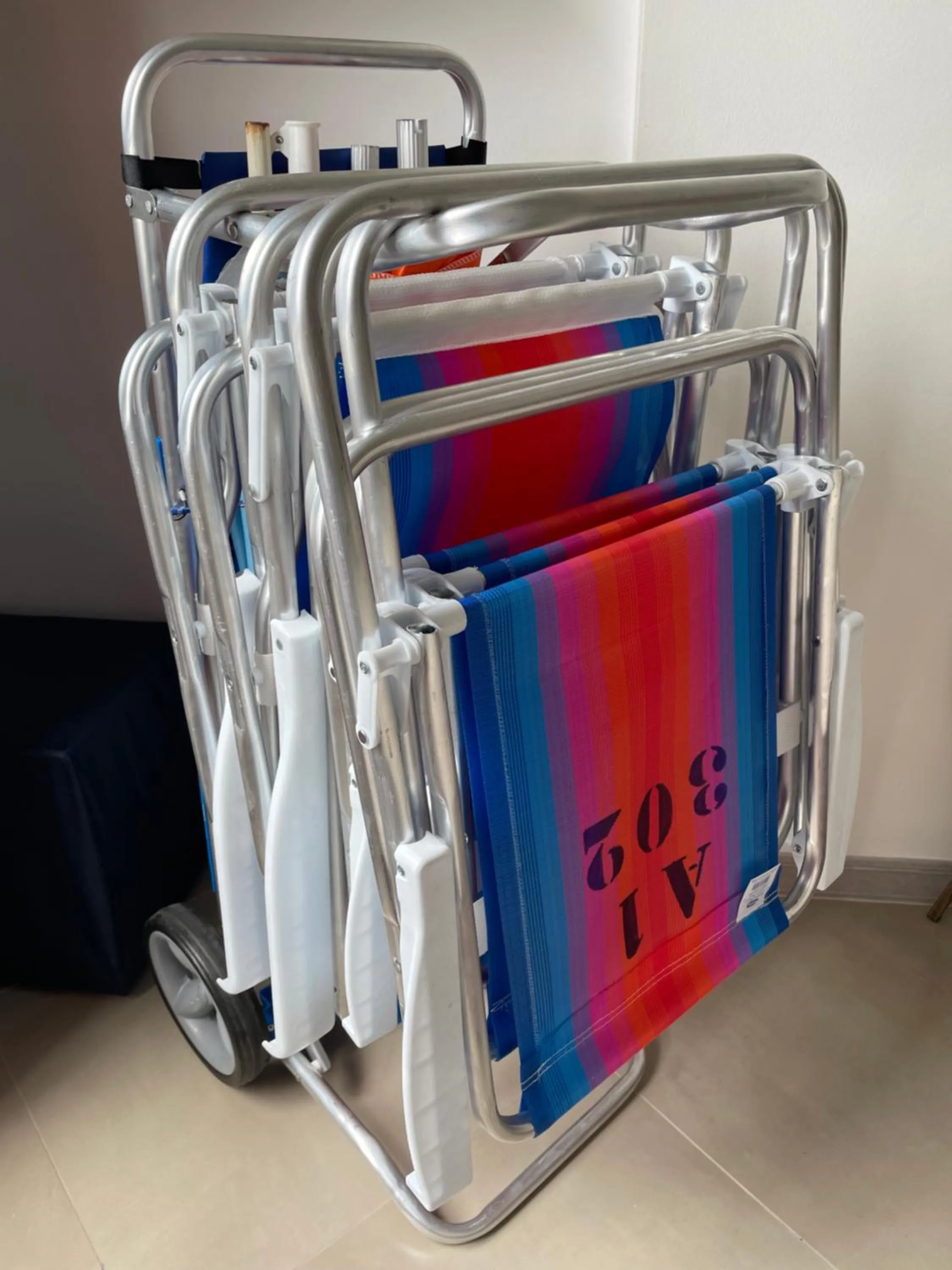 Itapema-Meia Praia- 3 quartos - Frente Mar!