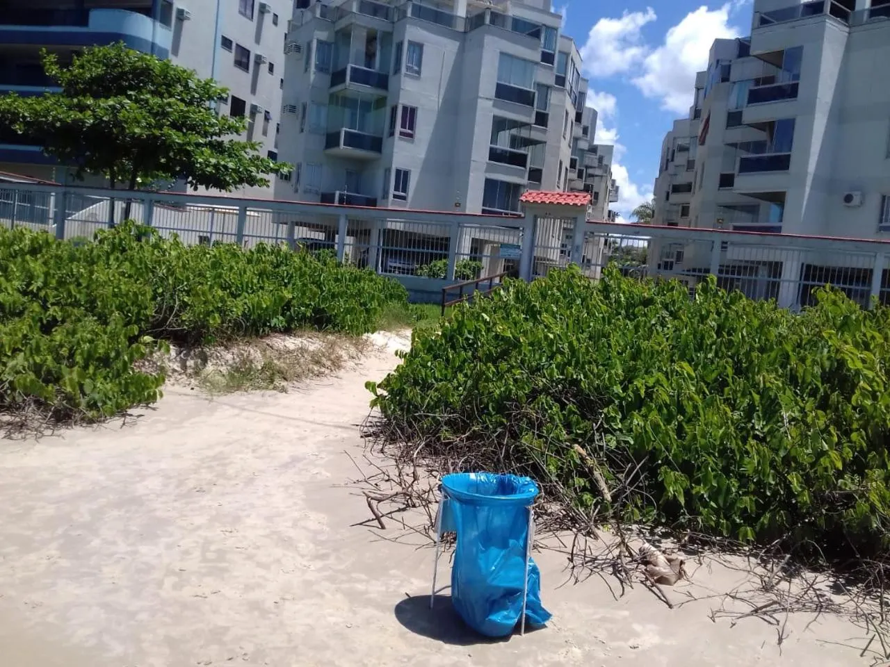 Beach in Itapema-Meia Praia- 3 quartos - Frente Mar!