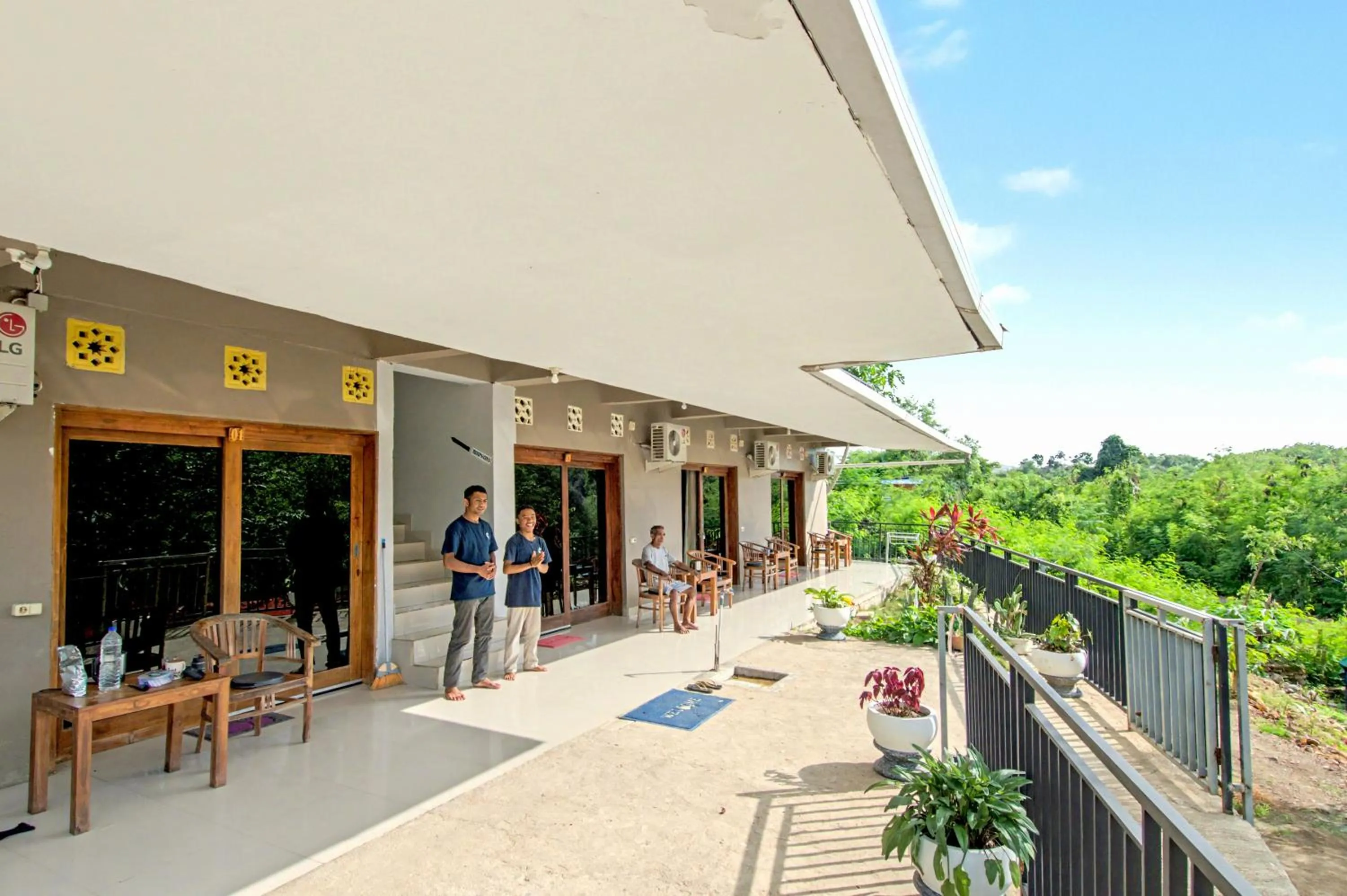 Balcony/Terrace in Hotel Bonne Nuit