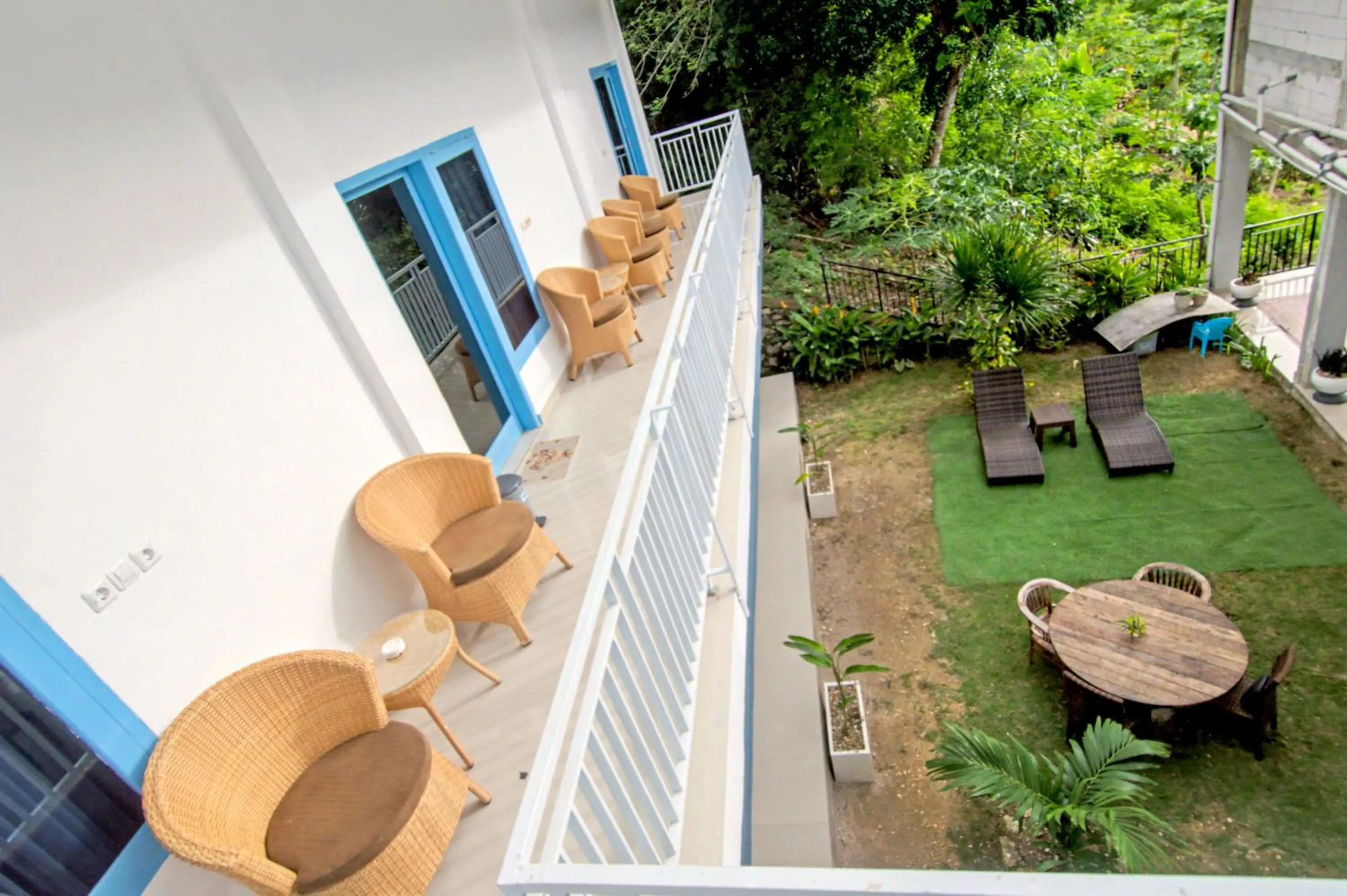 Garden view in Hotel Bonne Nuit