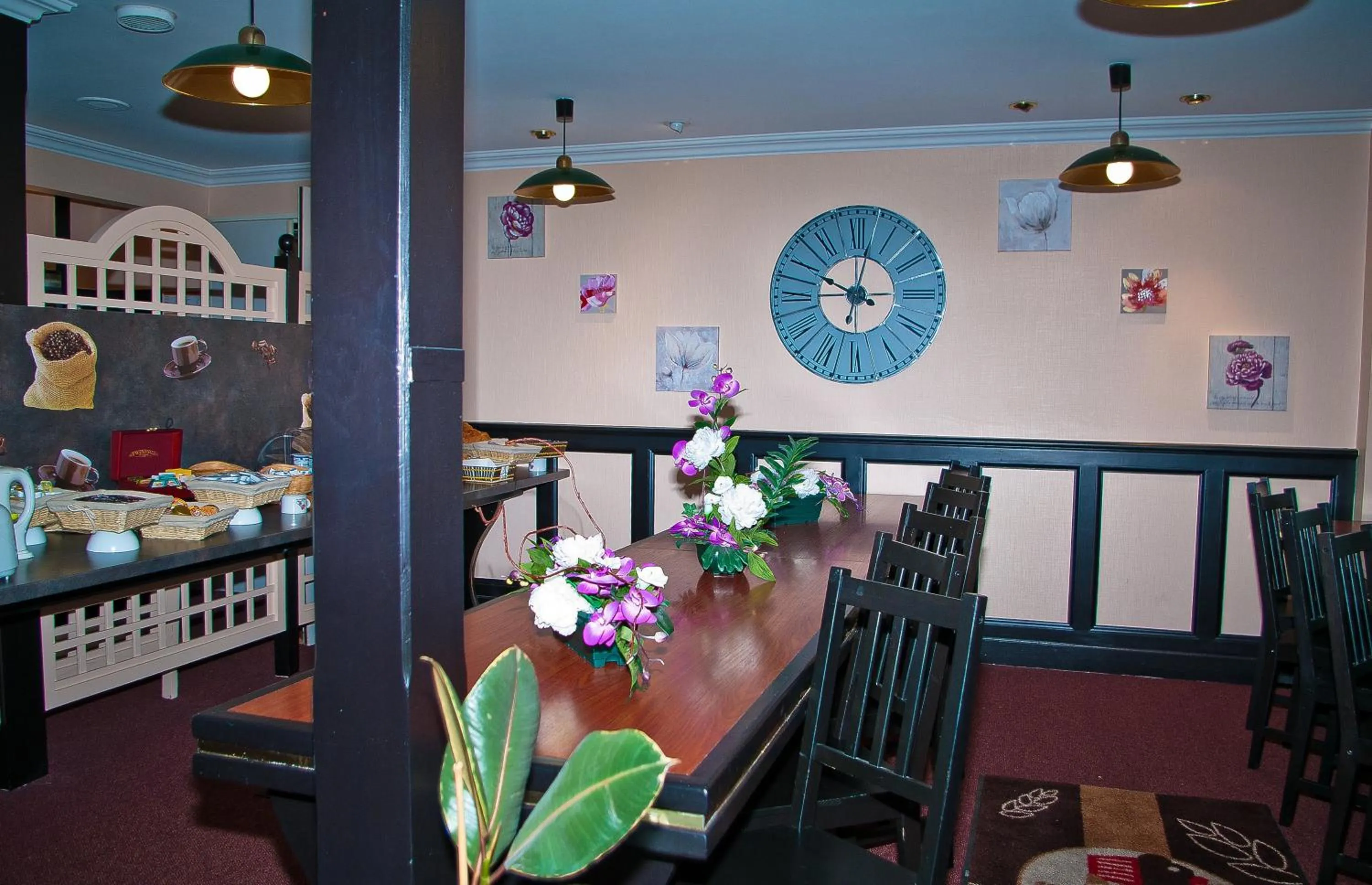 Restaurant/places to eat in Quick Palace Poitiers