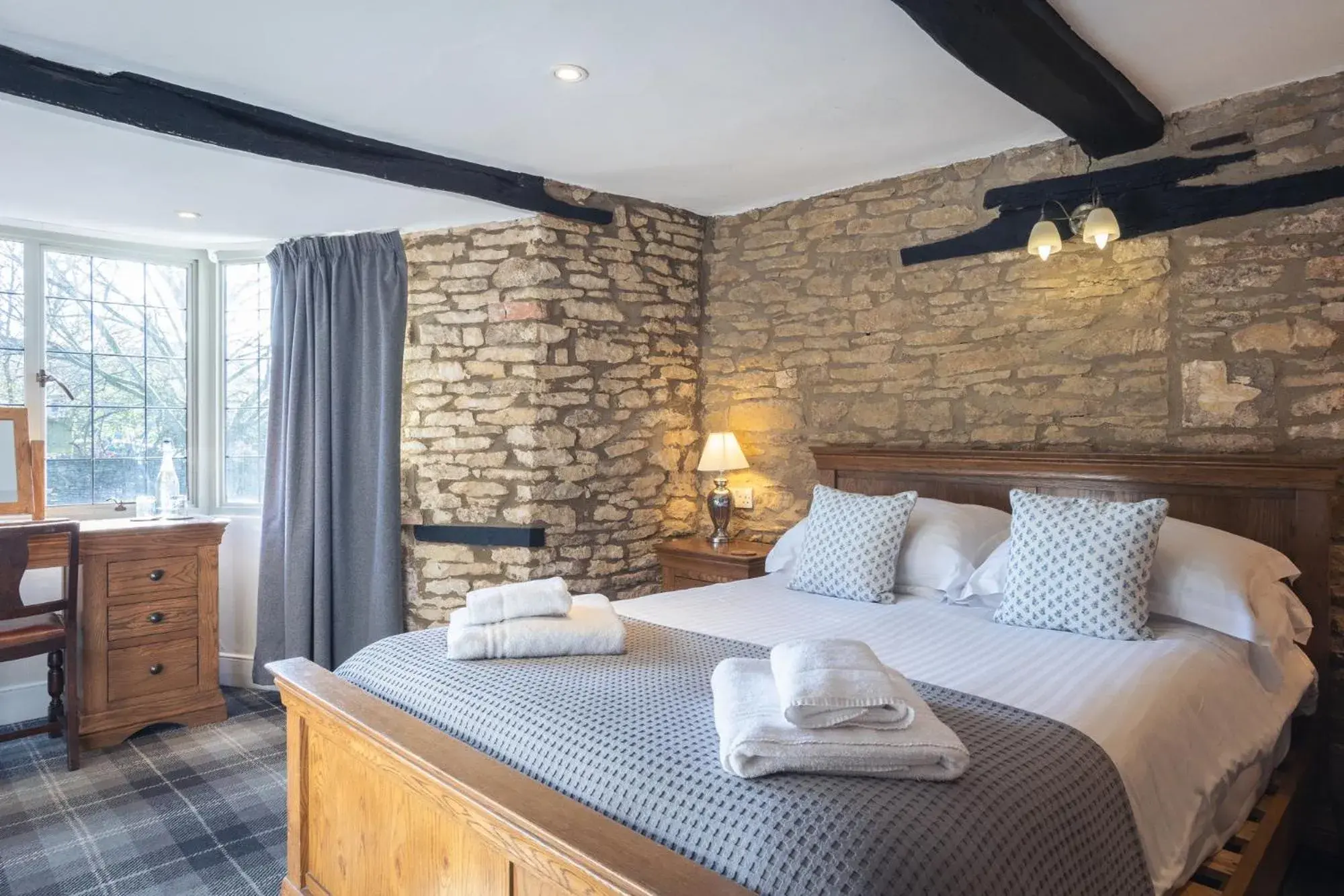 Double Room in The Lamb Inn Double Room in The Lamb Inn