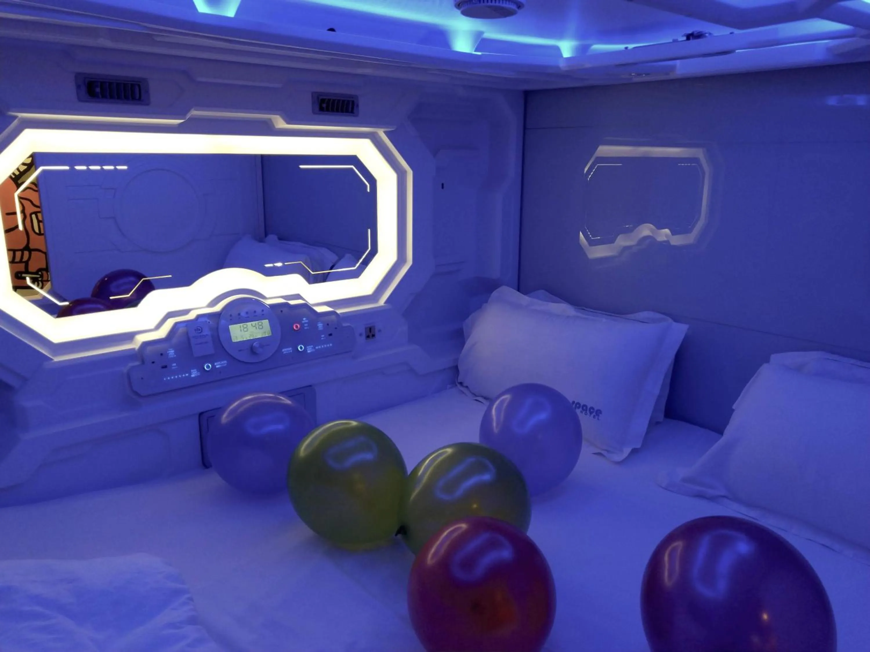 Bed in Space Hotel @ Chinatown Kuala Lumpur