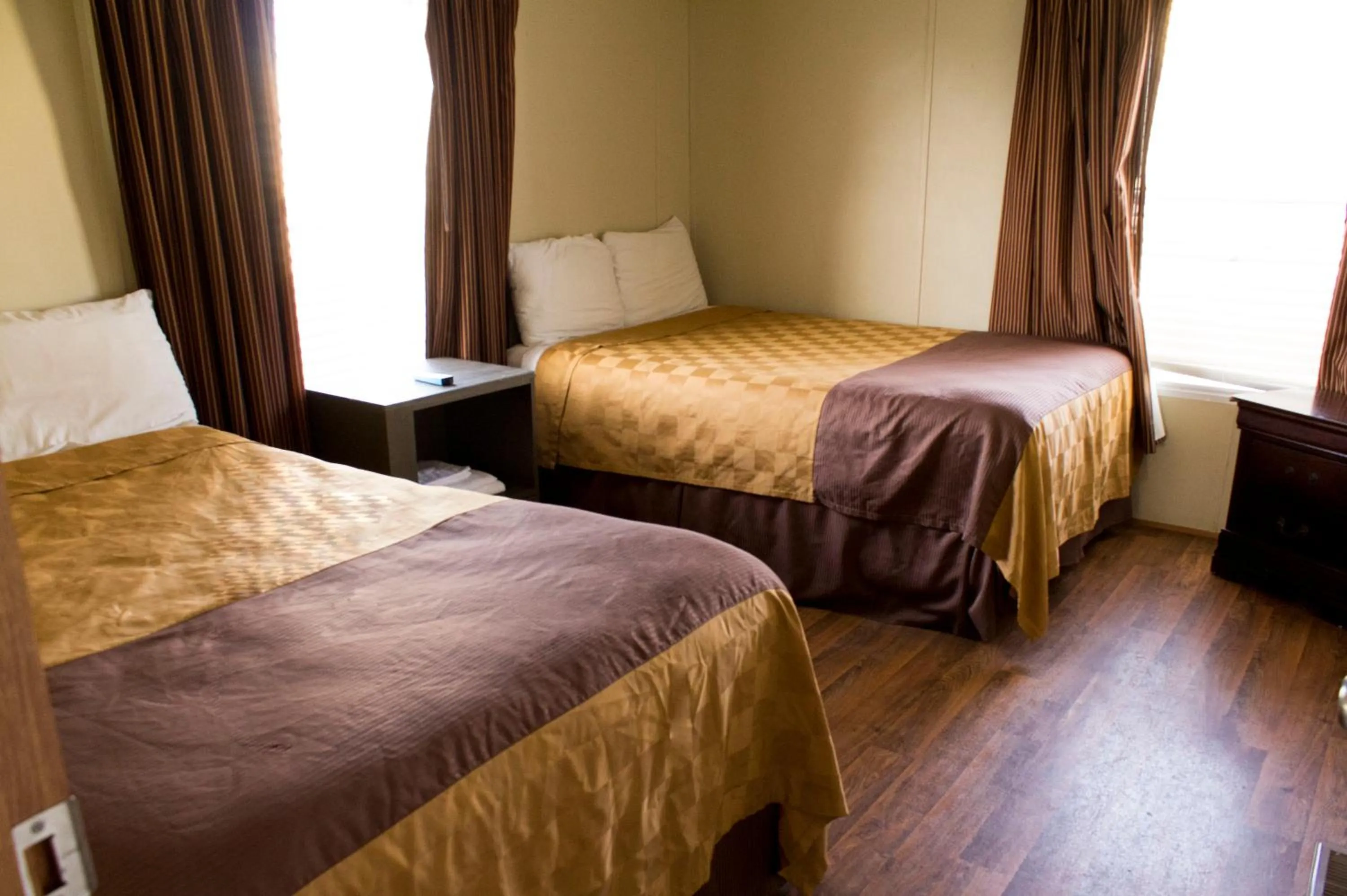 Bed in Cotulla Homes