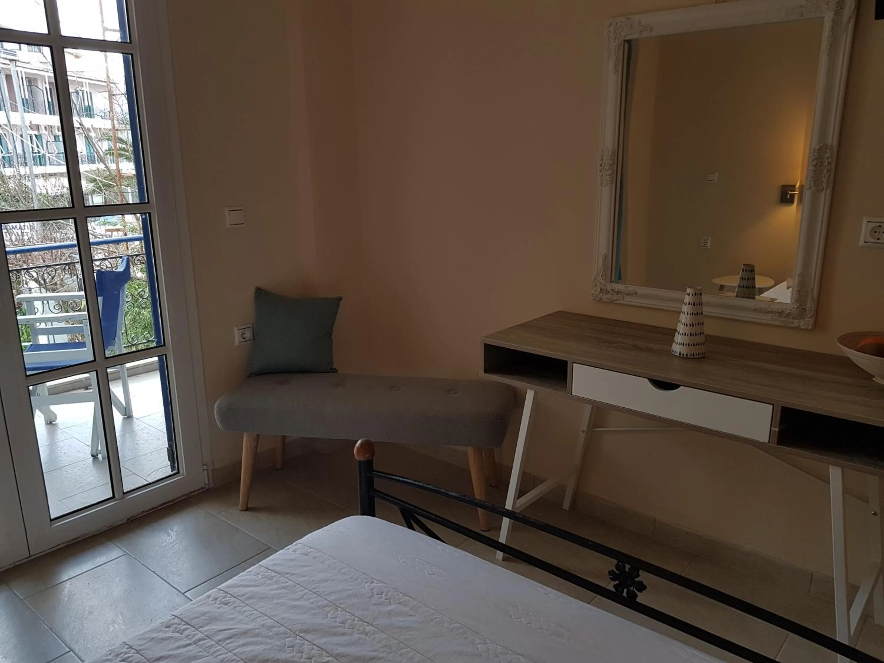 Bed in Nefeli Wind Club