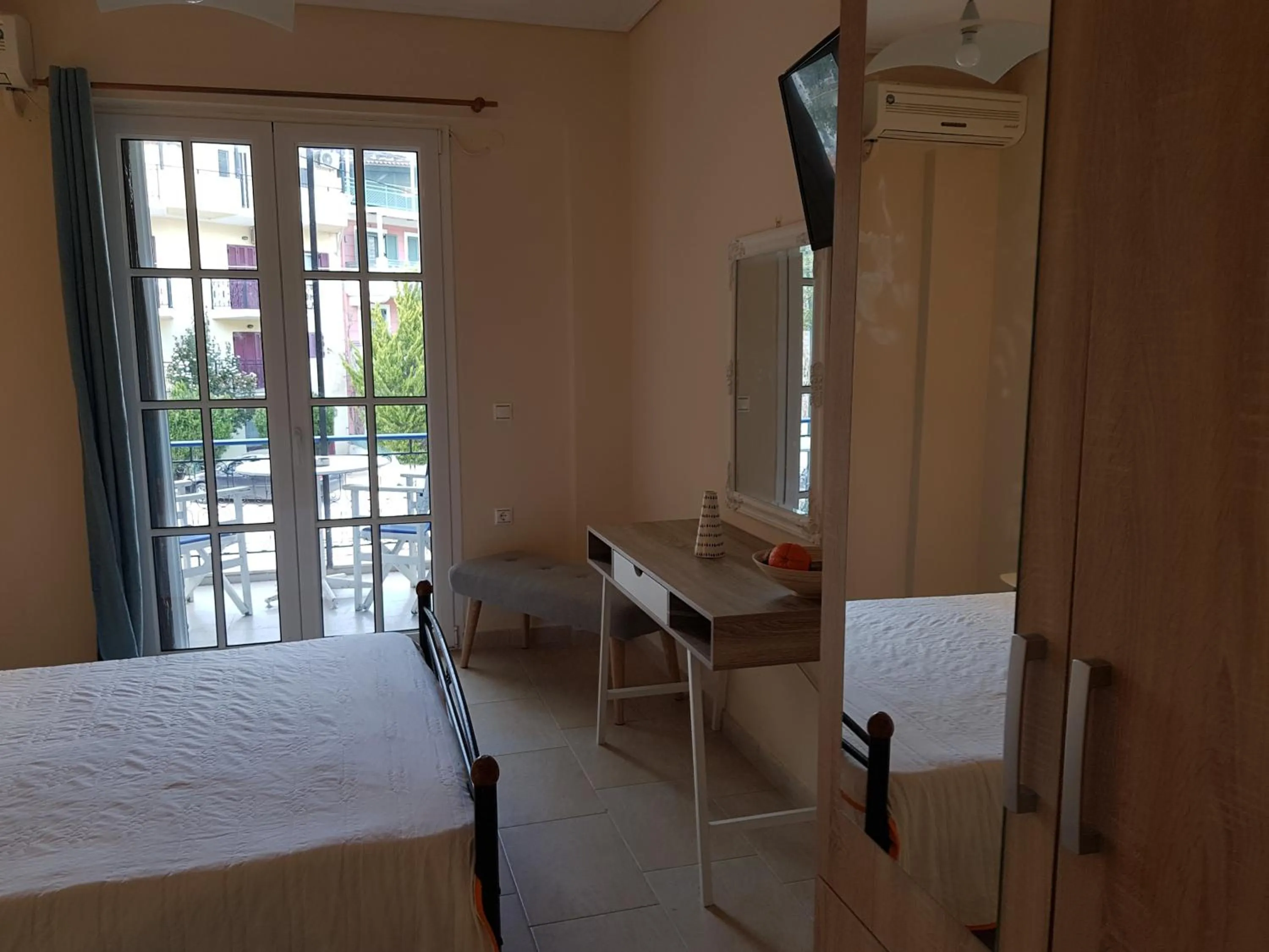 Bed in Nefeli Wind Club