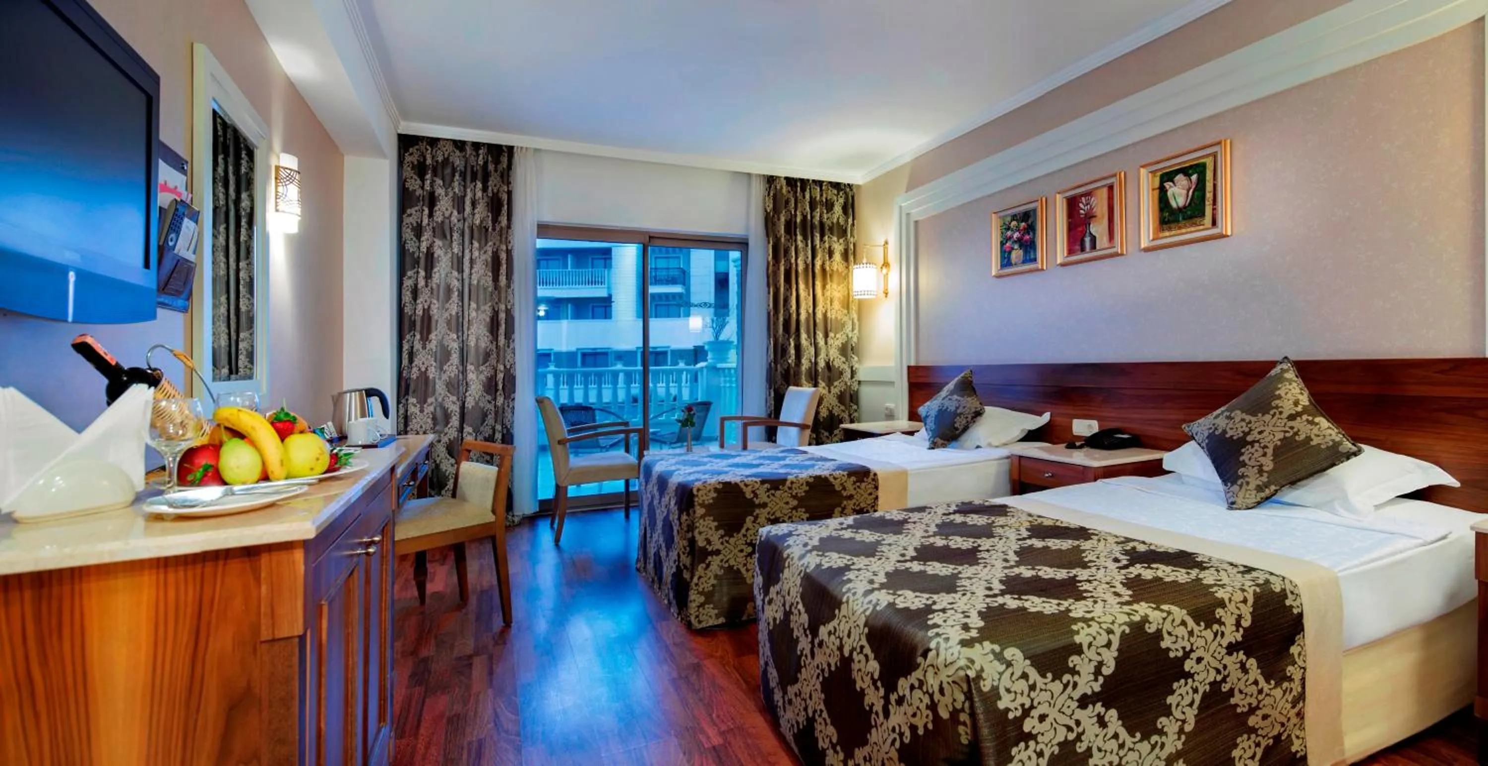 Bed in Alba Queen Hotel - Ultra All Inclusive