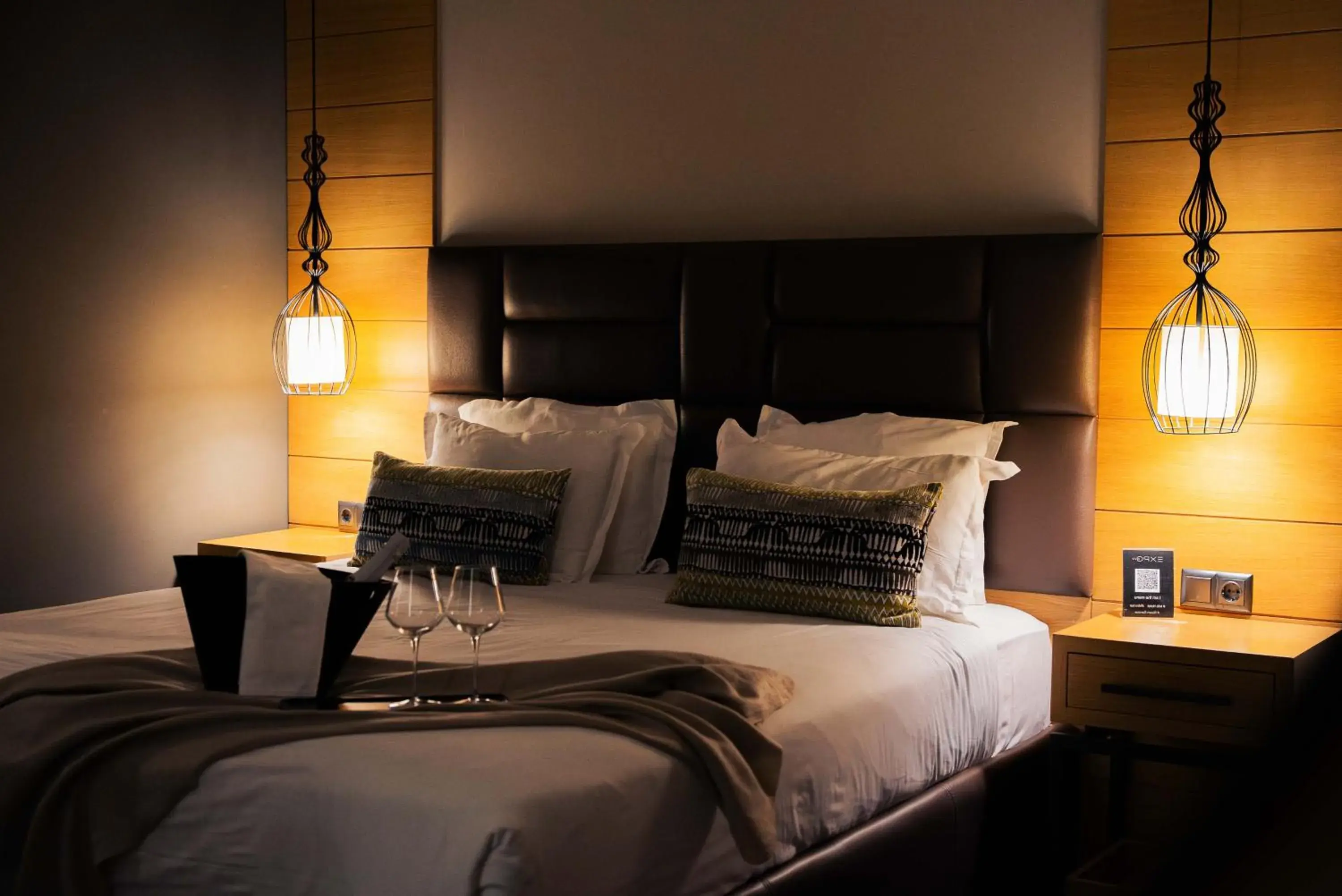 Superior Business Room - single occupancy - King size Bed with Complimentary Water Free WiFi, Free Tea and Coffee Equipment in Expo Hotel Sofia - Free Airport Shuttle Superior Business Room - single occupancy - King size Bed with Complimentary Water Free WiFi, Free Tea and Coffee Equipment in Expo Hotel Sofia - Free Airport Shuttle