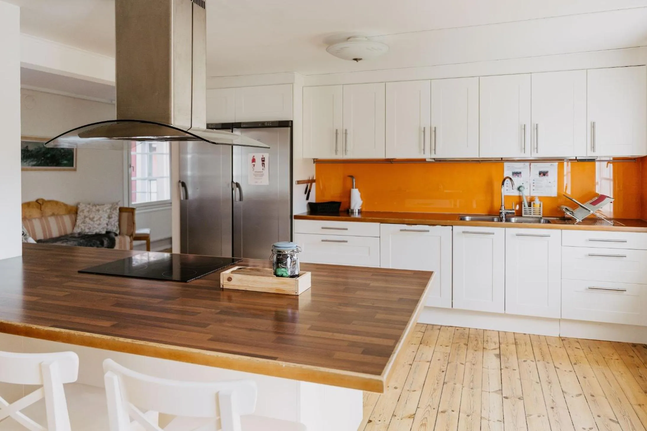 Communal kitchen in Ödevata Gårdshotell