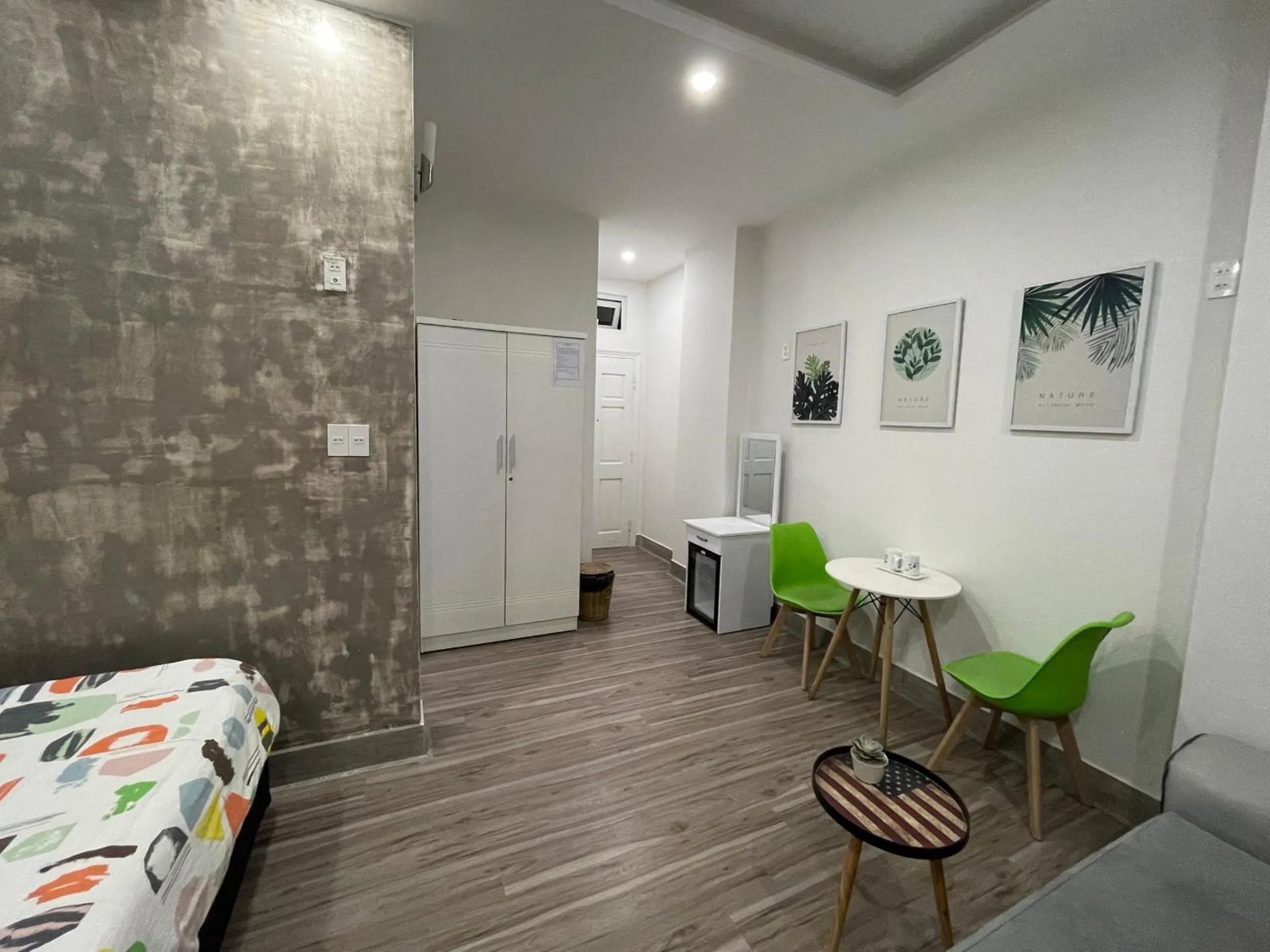 Seating area in Lucas Inn