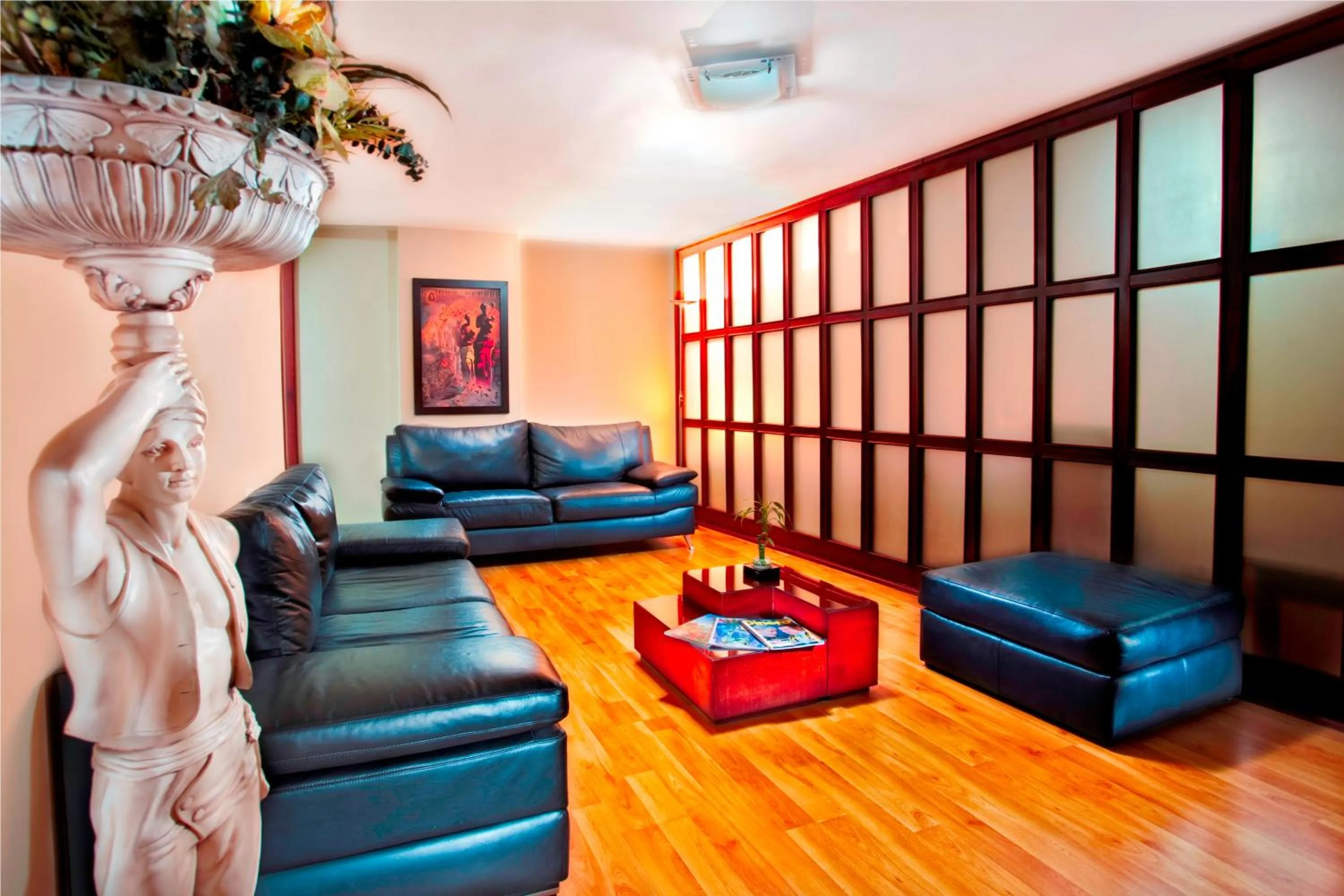 Living room in Loft Hotel