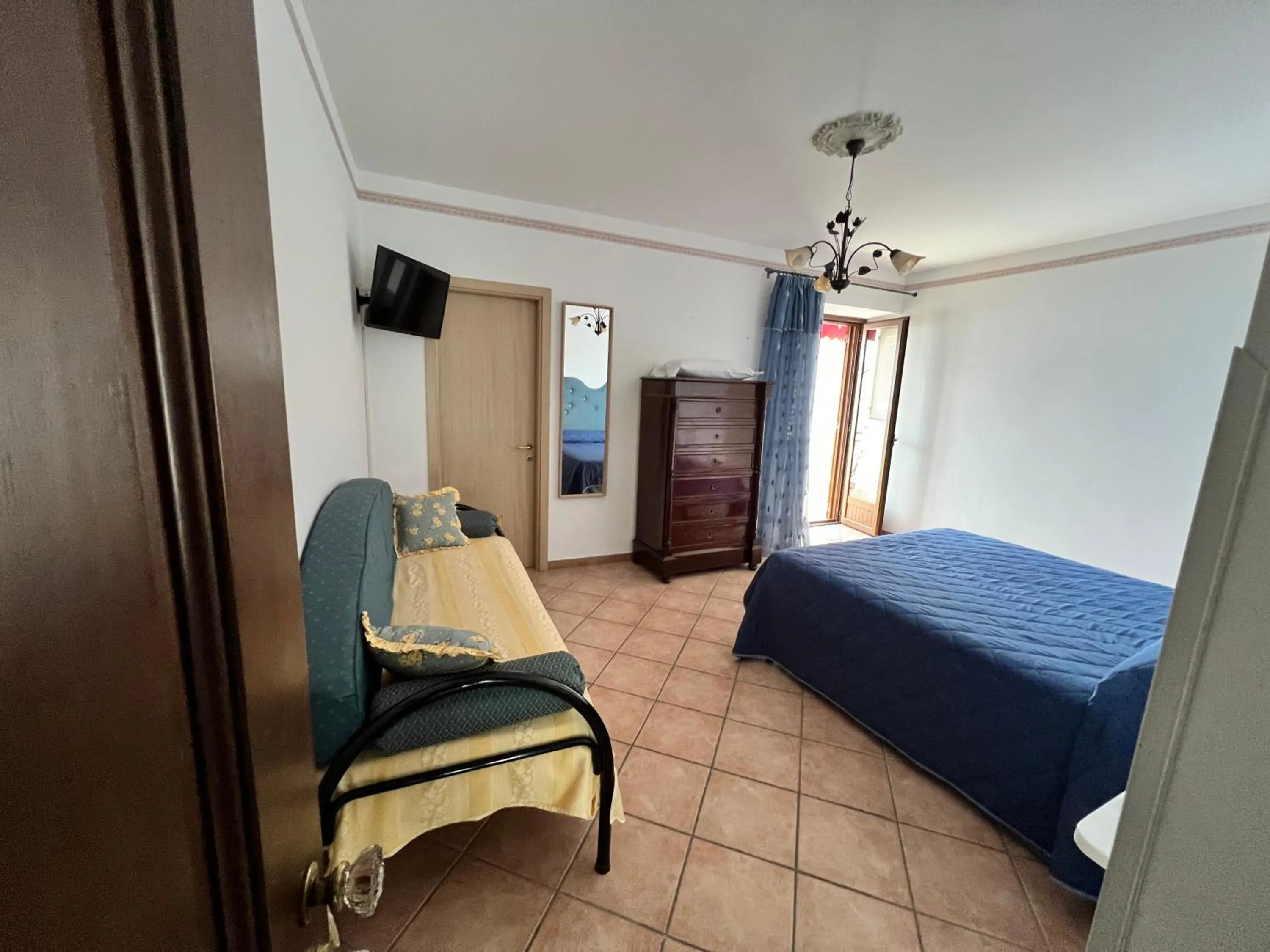 Bed in Villa Donna Fausta