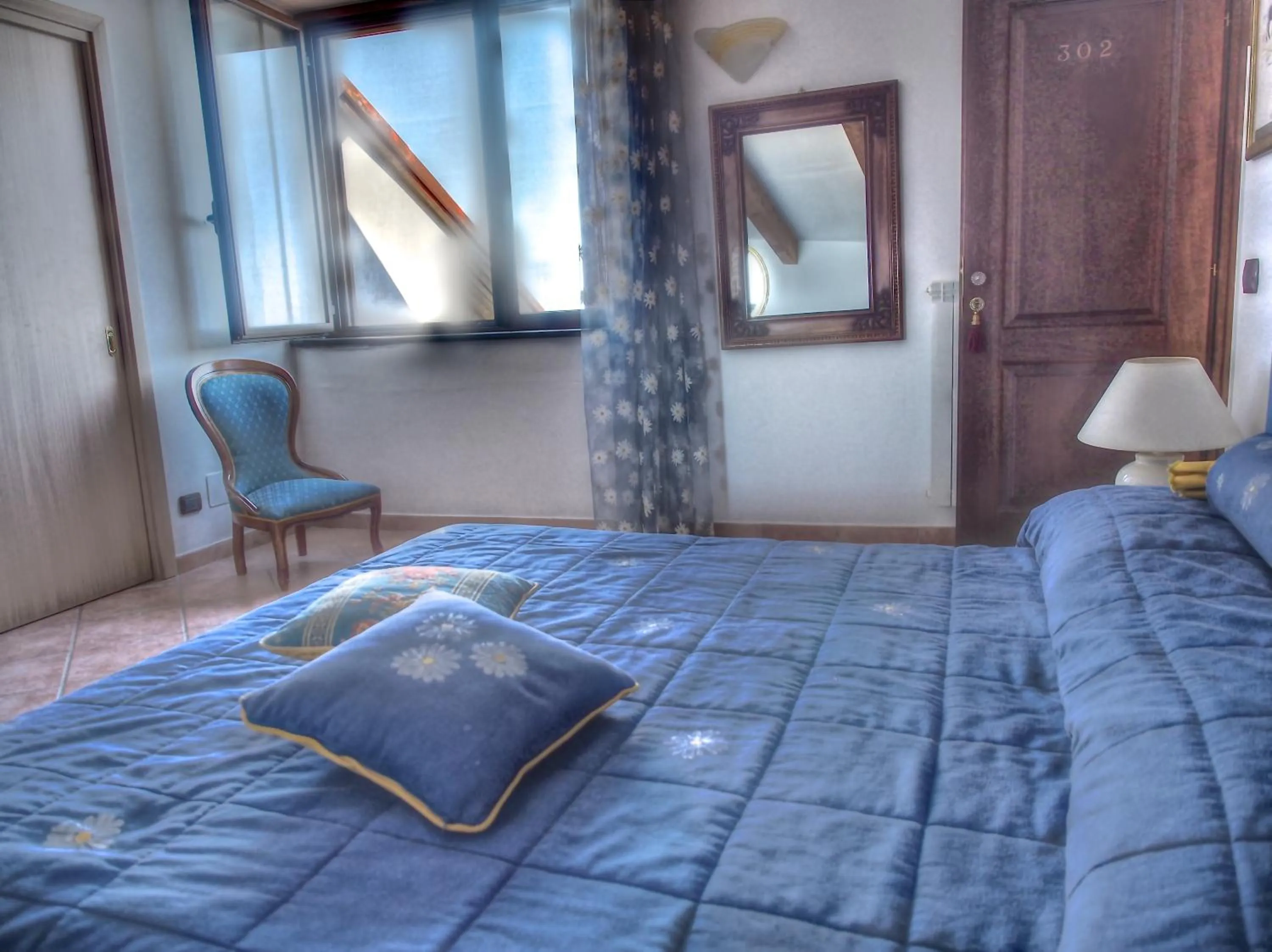 Photo of the whole room, Bed in Villa Donna Fausta