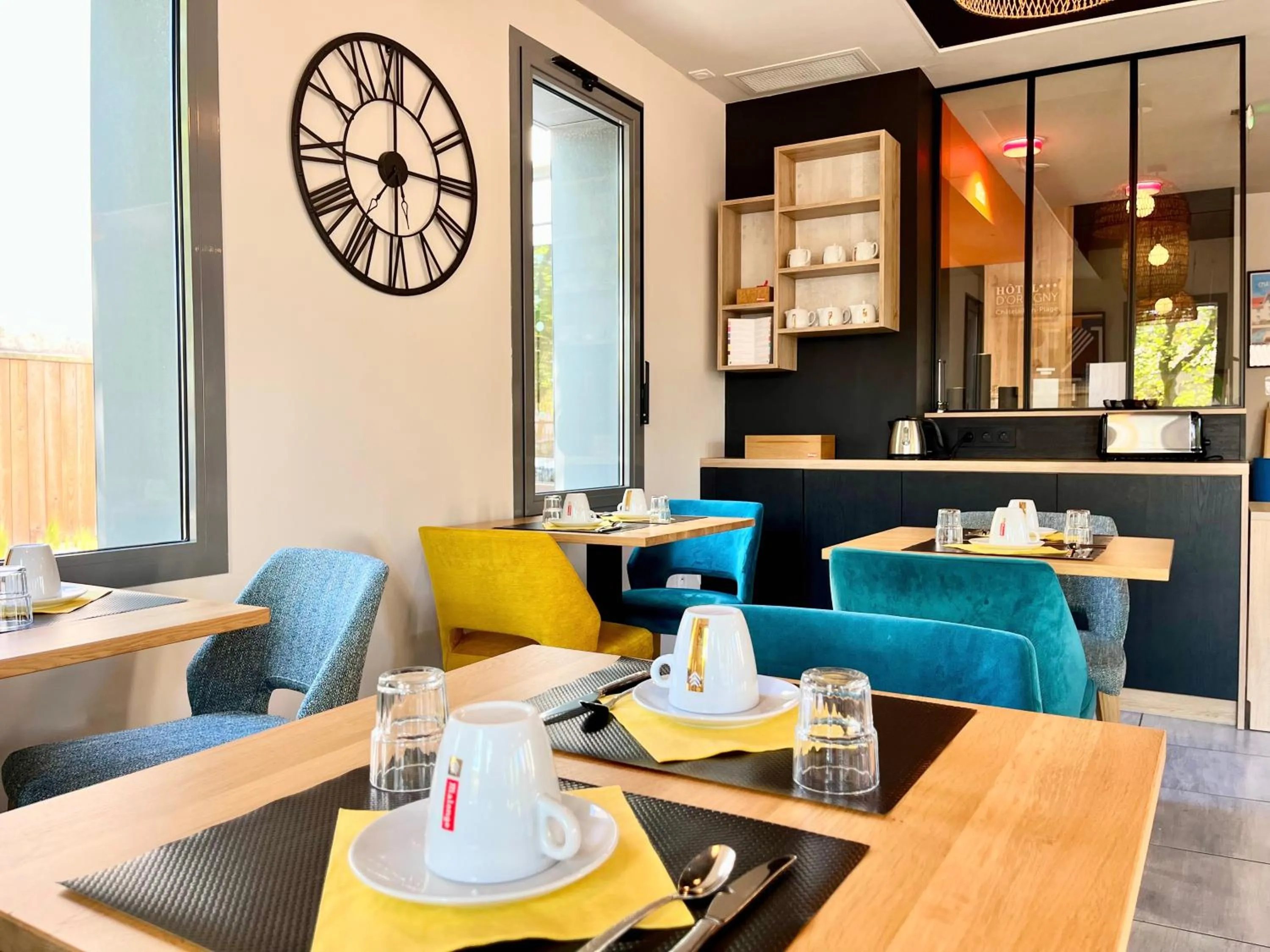 Breakfast in Boutique Hôtel d'Orbigny Chatelaillon - La Rochelle