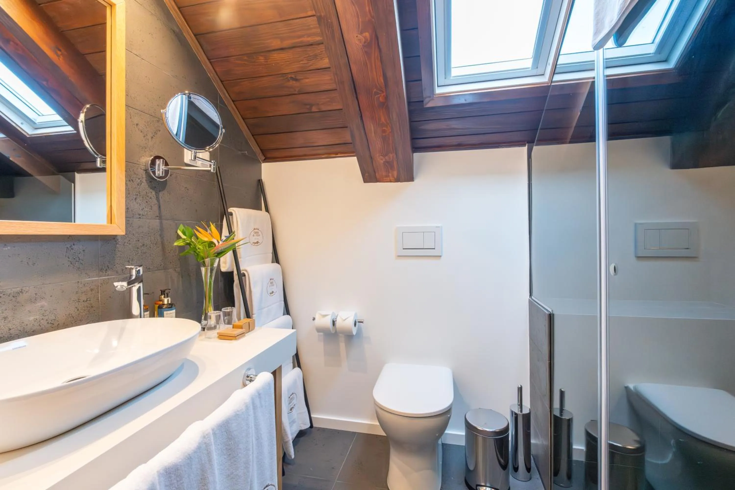 Bathroom in Hotel Quinta Do Furao