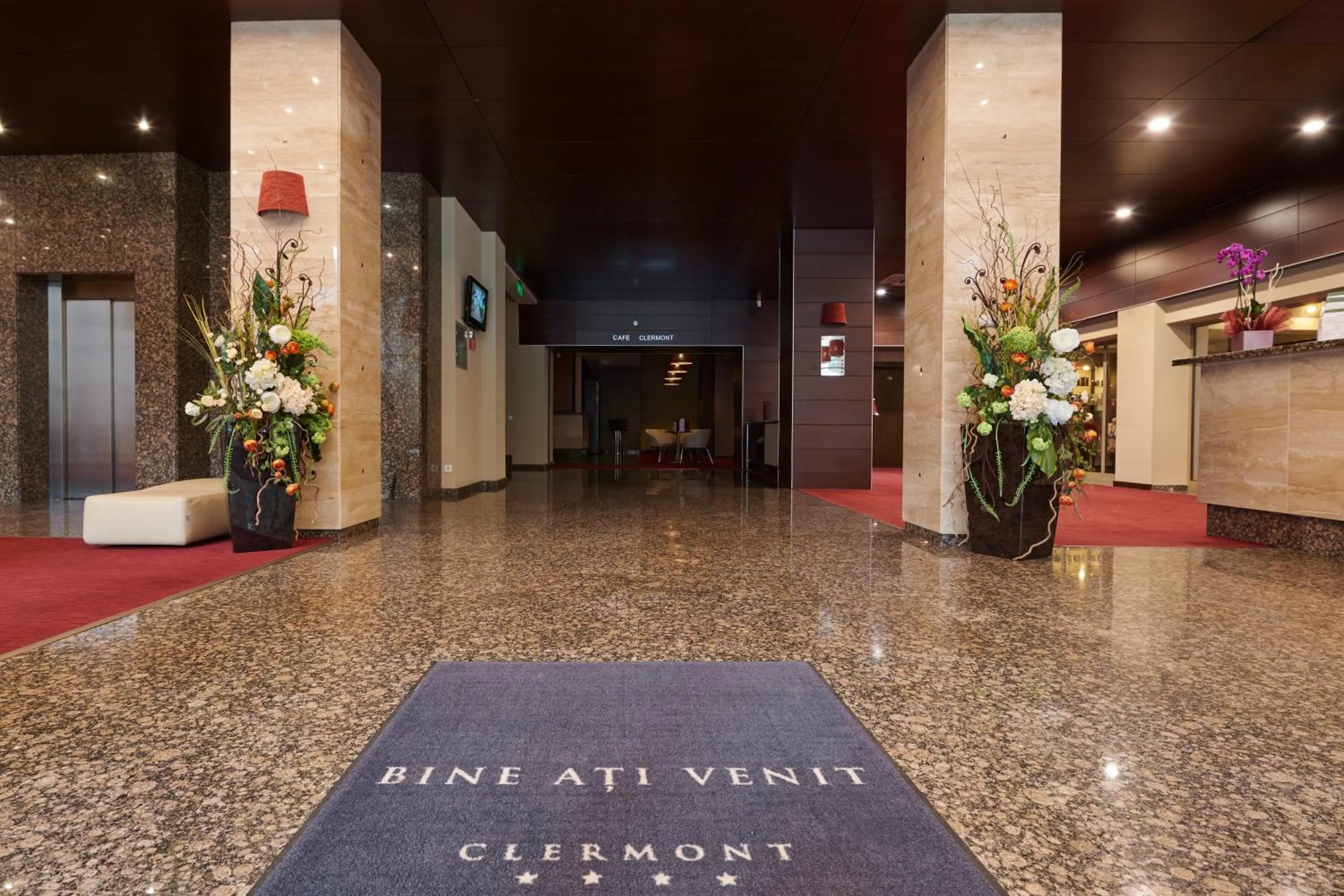 Lobby or reception in Hotel Clermont