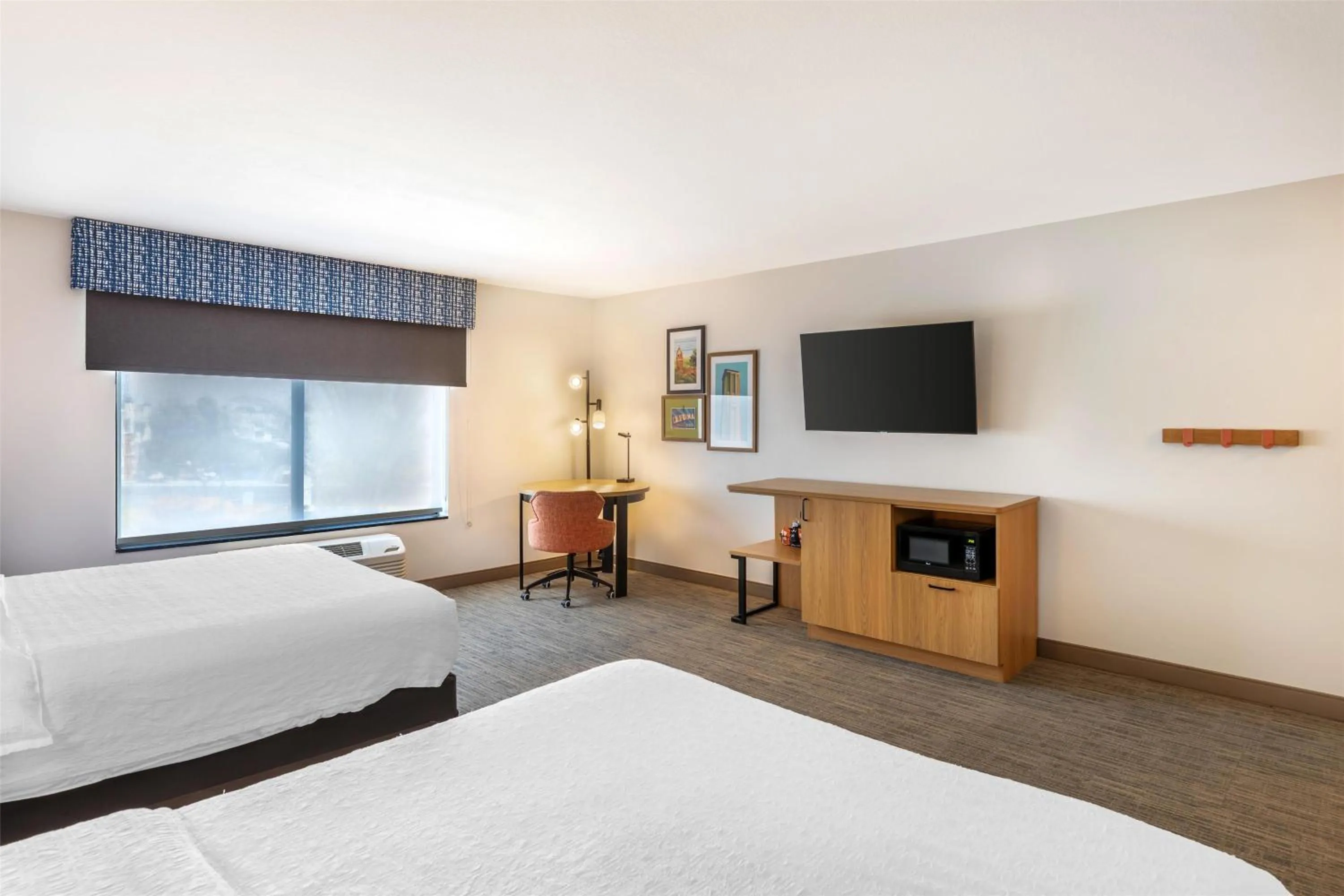 Bedroom, Bed in Hampton Inn & Suites Moreno Valley