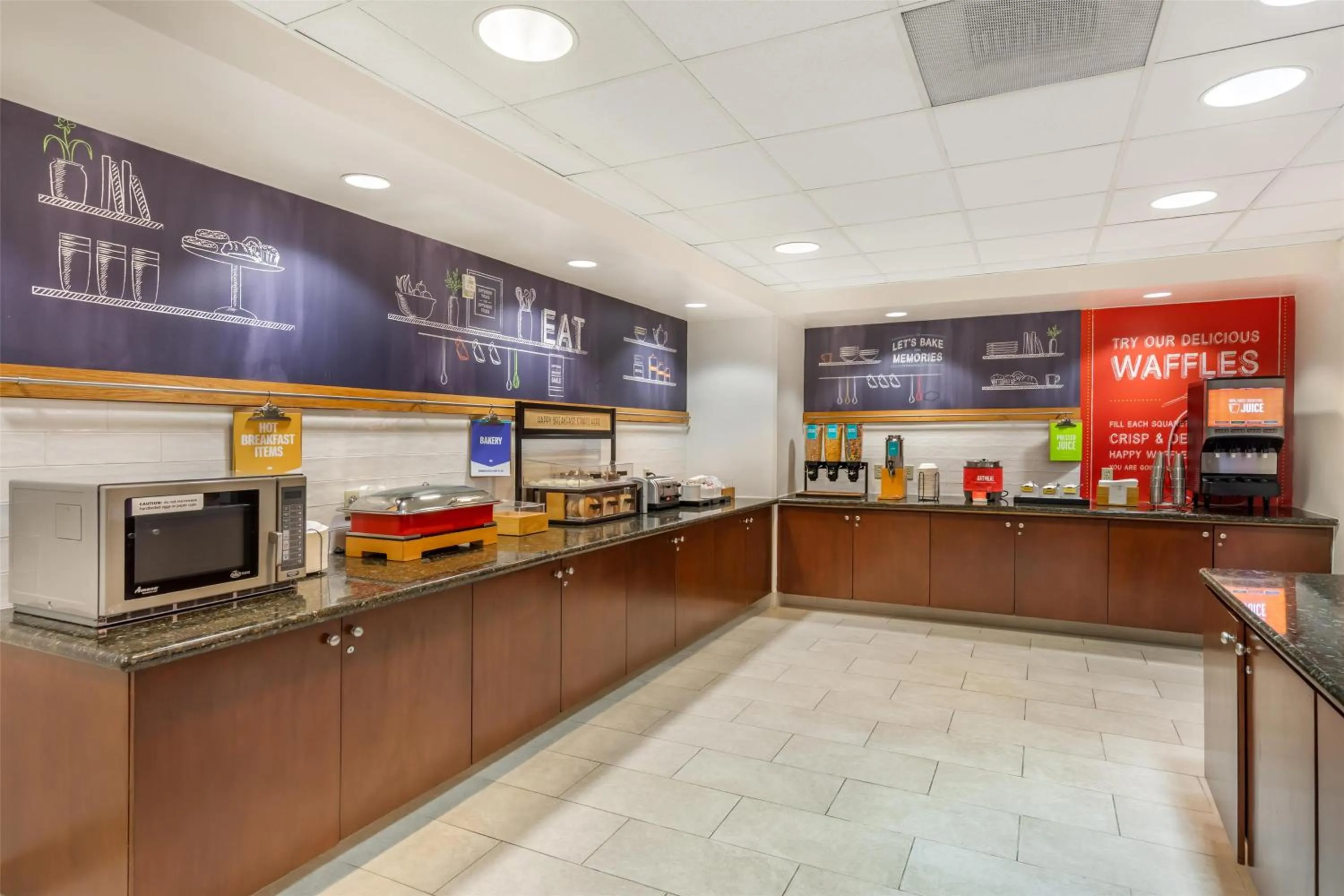 Breakfast in Hampton Inn & Suites Moreno Valley