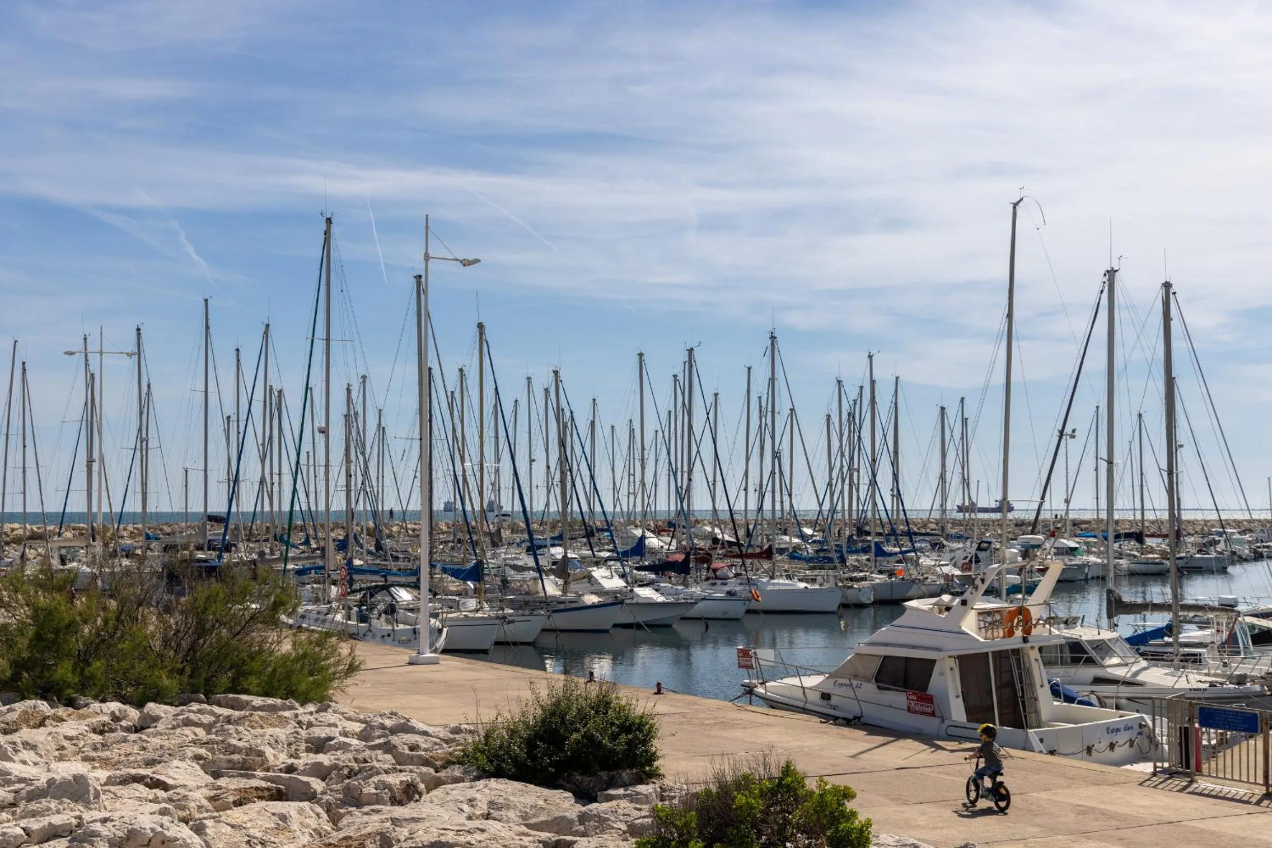 Beach in The Originals City, Hôtel Azur, Fos-sur-Mer