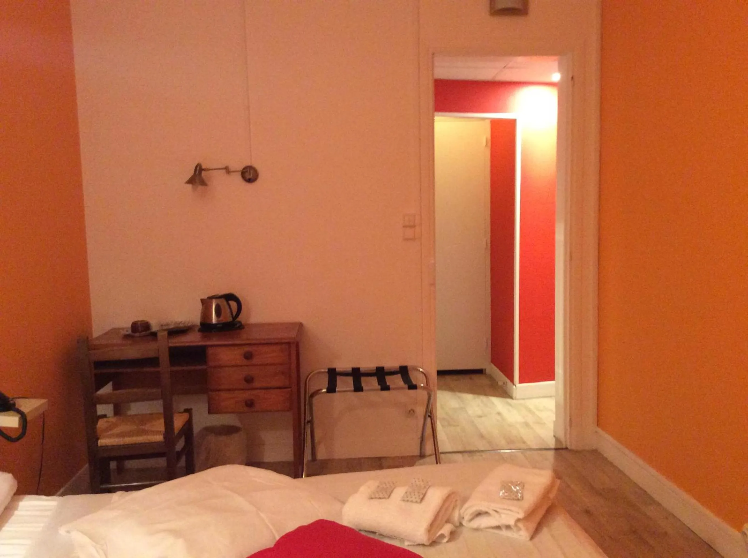 Bed in Hotel du Cygne