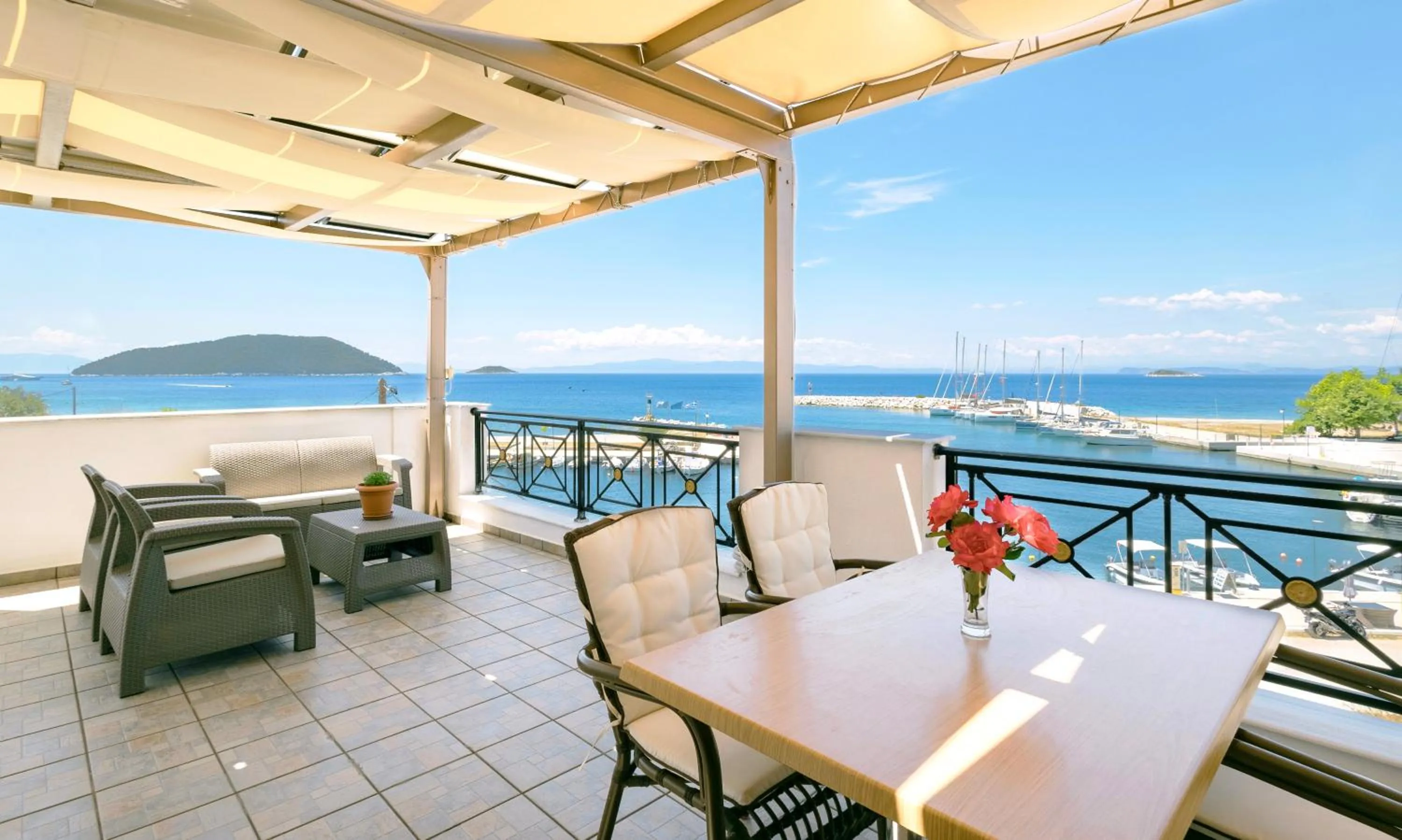 Property building in Anna Maria - Vanessa Apartments