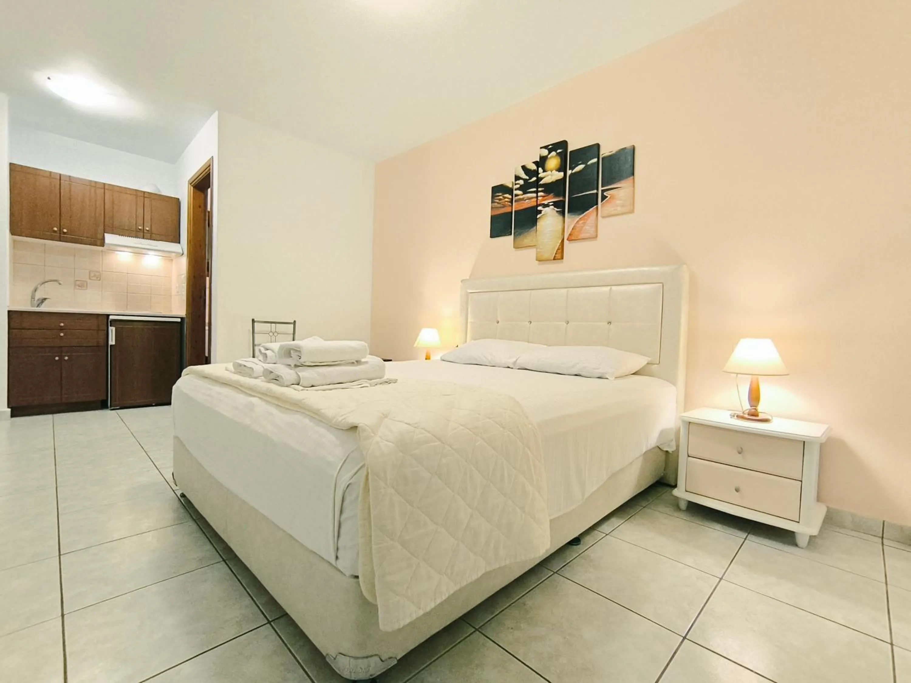 Property building, Bed in Anna Maria - Vanessa Apartments