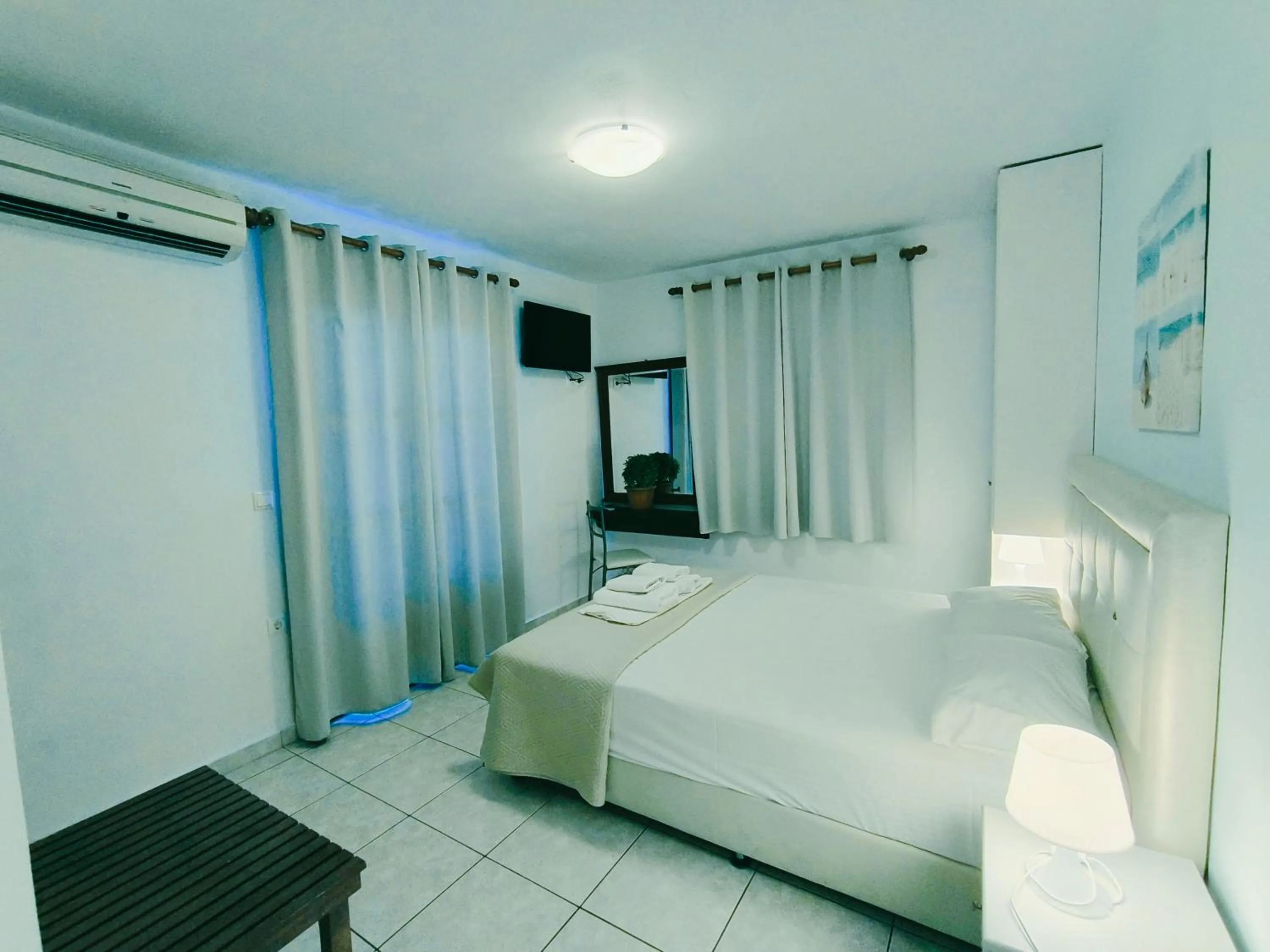 Property building, Bed in Anna Maria - Vanessa Apartments