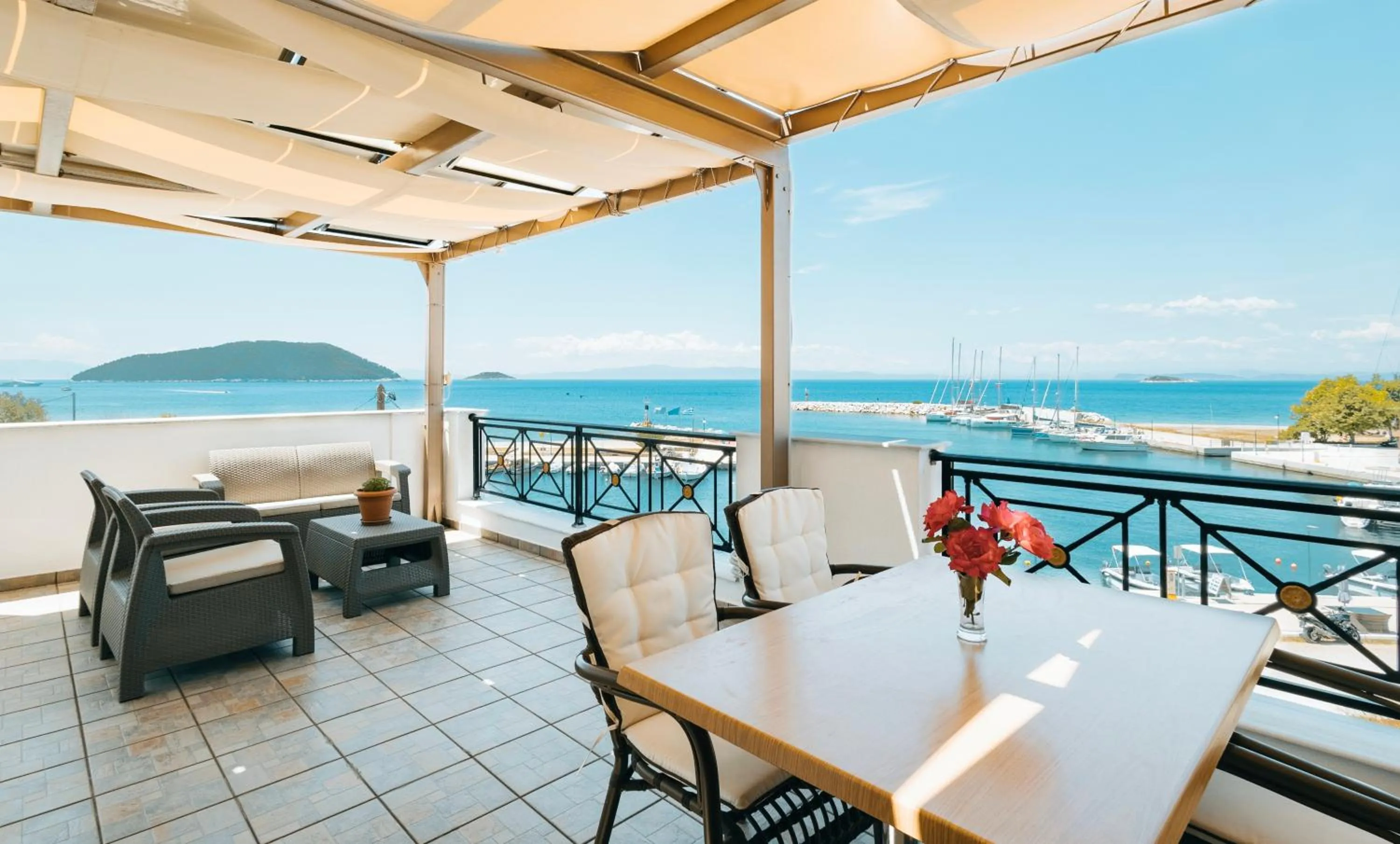 Property building in Anna Maria - Vanessa Apartments