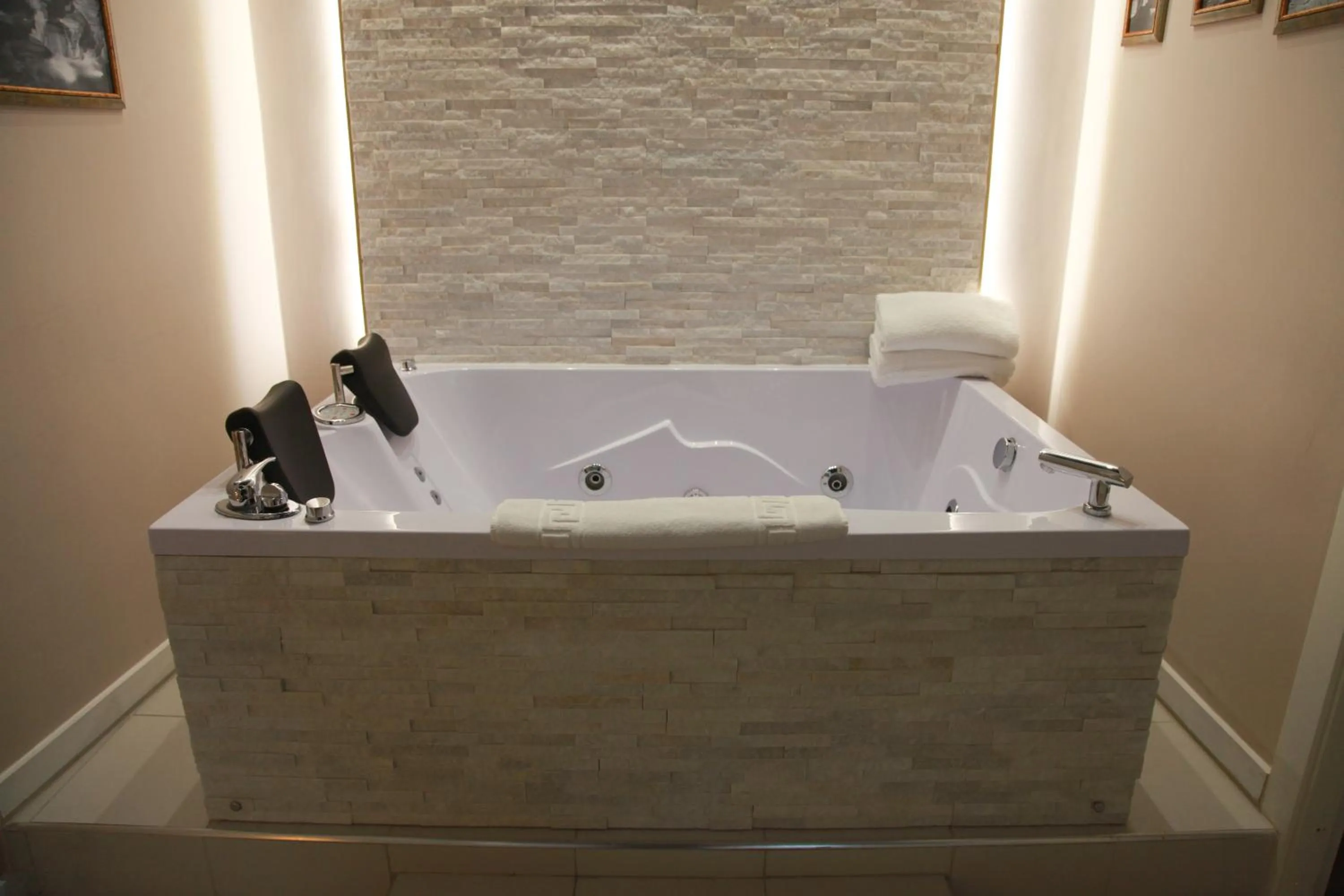 Spa and wellness centre/facilities in Navona Nice Room