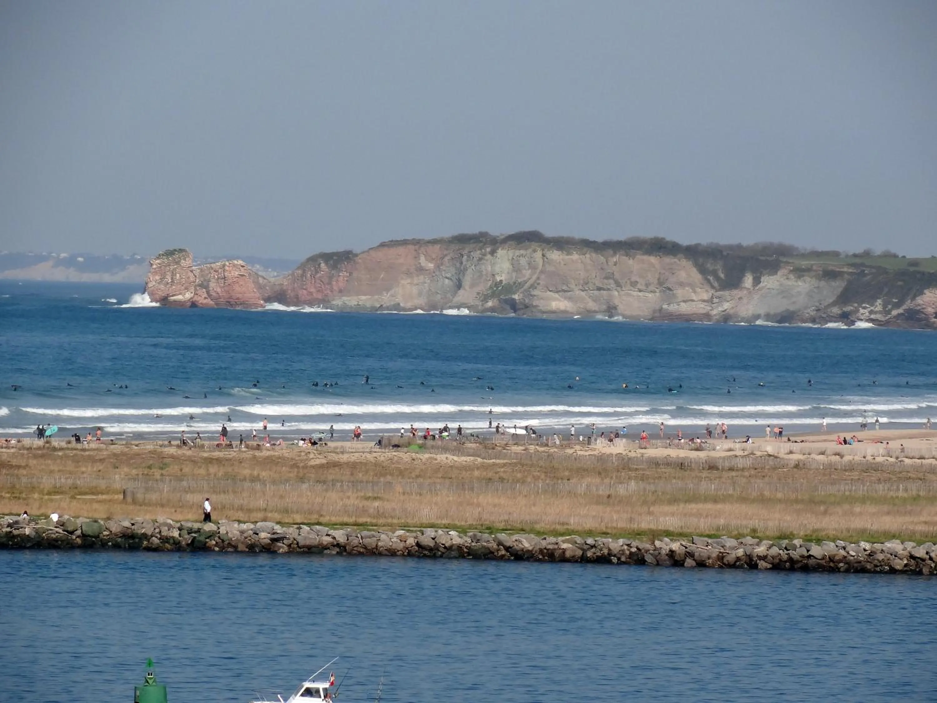Beach in Hondarribia by Basquelidays