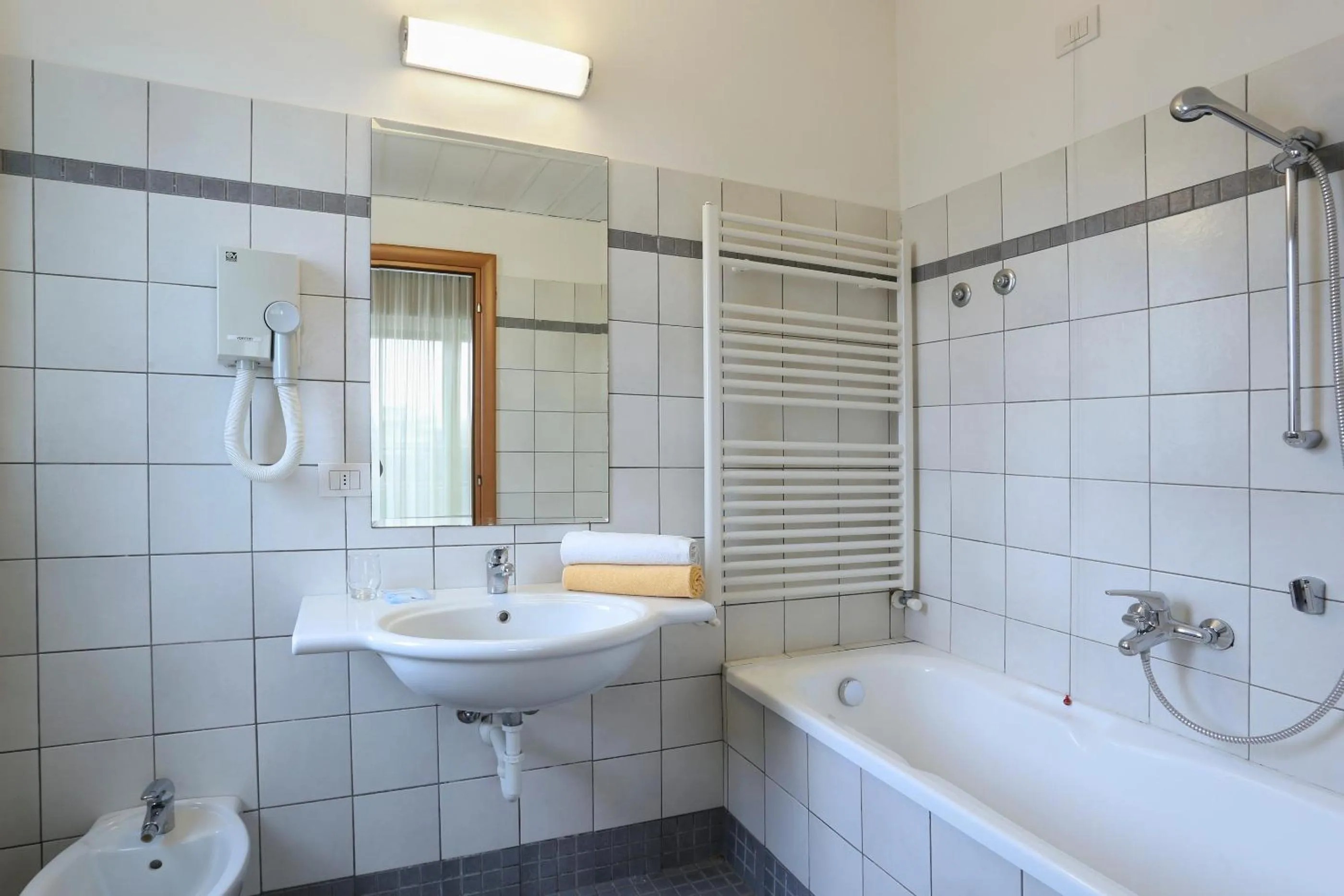 Bathroom in Hotel Iones