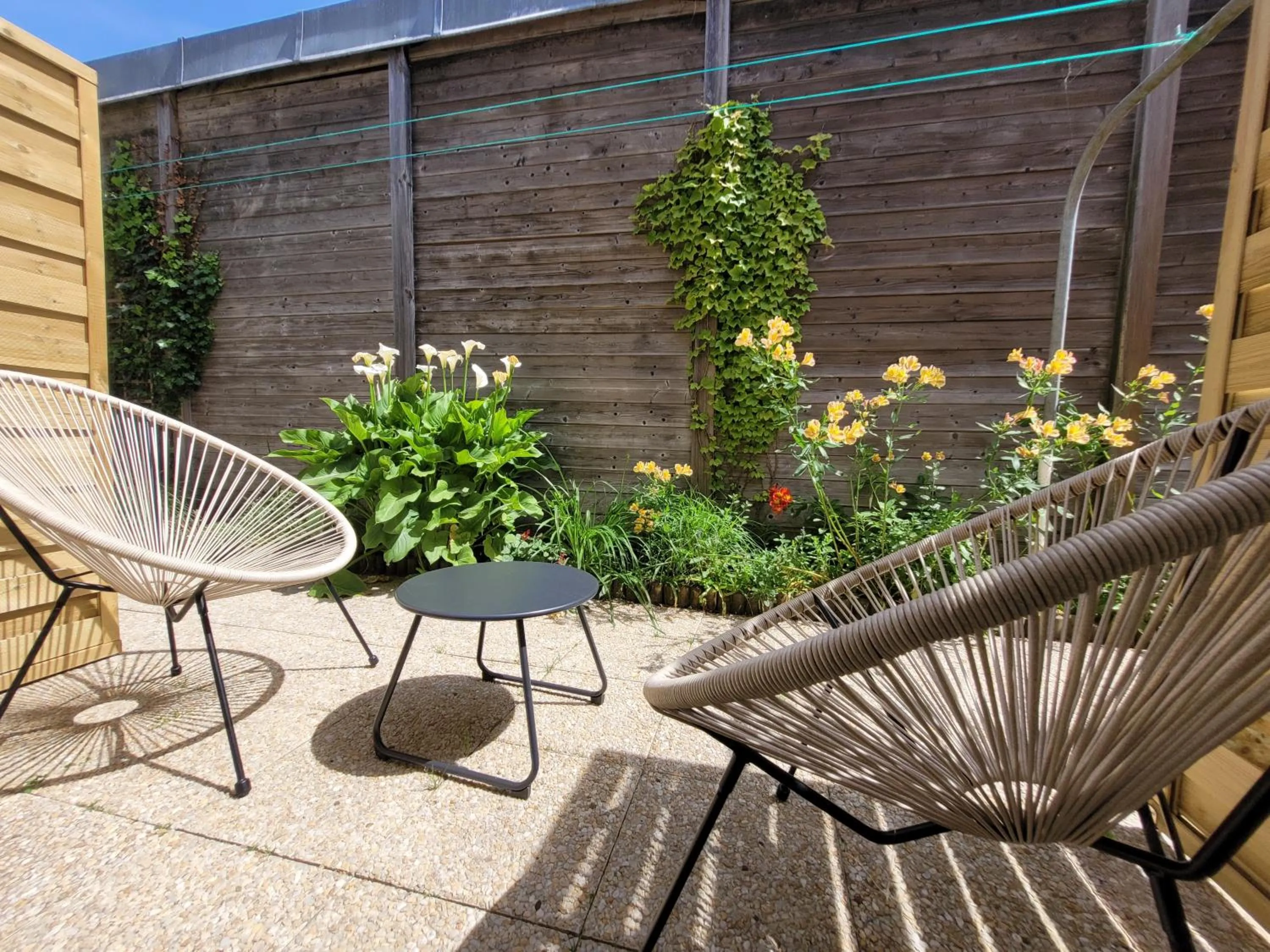 Balcony/Terrace in Hôtel de charme & SPA Le Grand Large