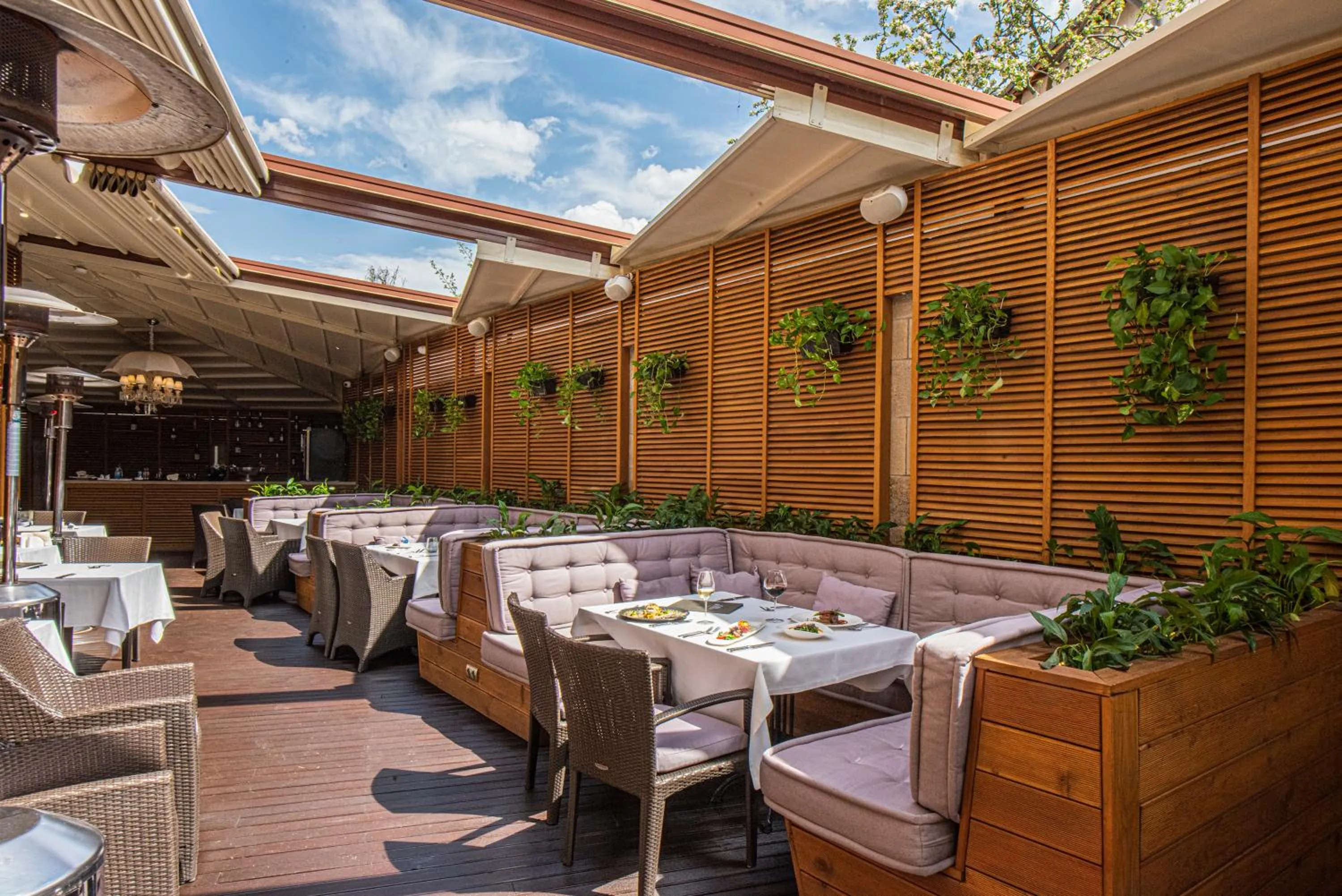 Restaurant/places to eat in Casa Boyana Boutique Hotel