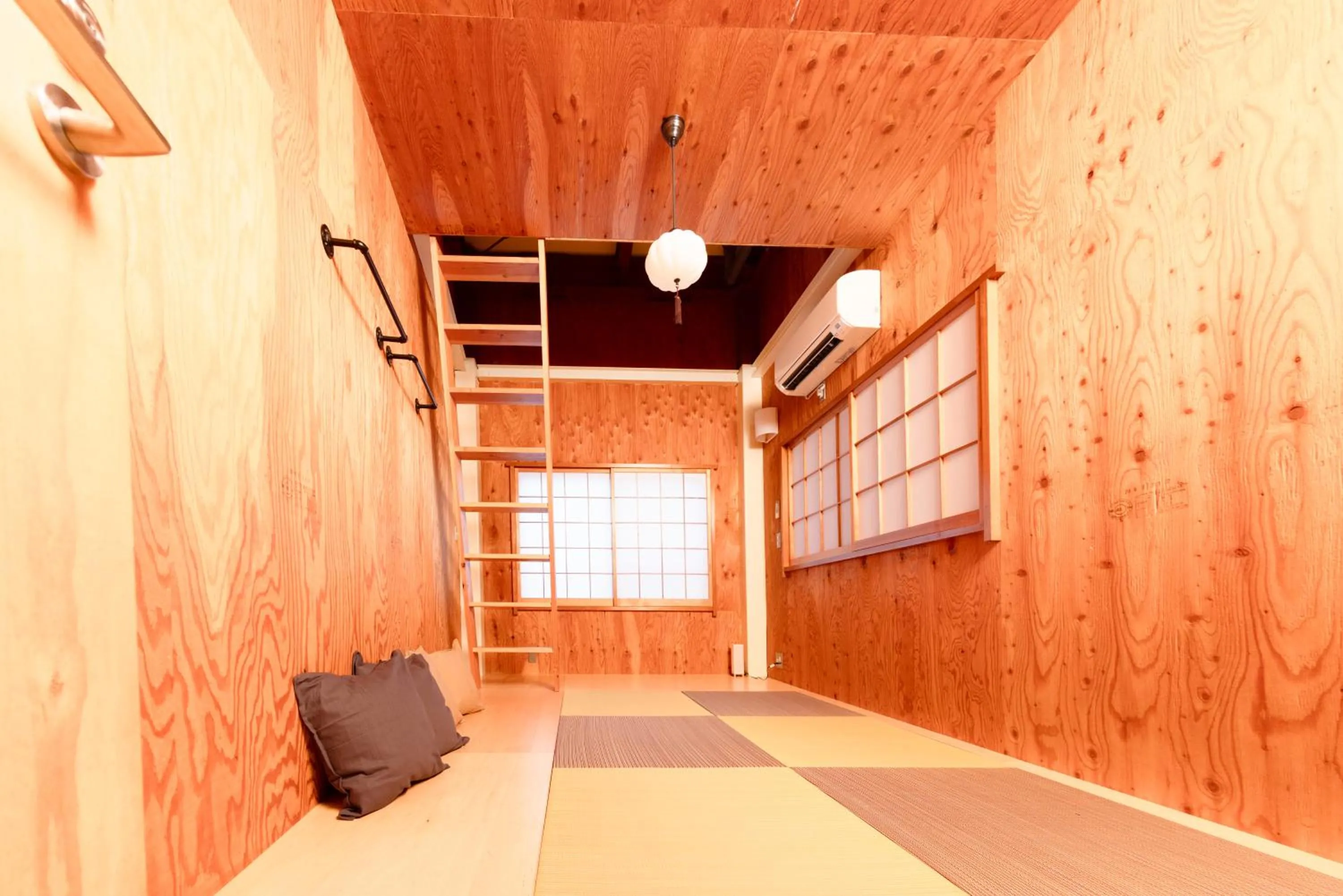 wardrobe in Vacation"Ninja"house Secretbase near Asakusa