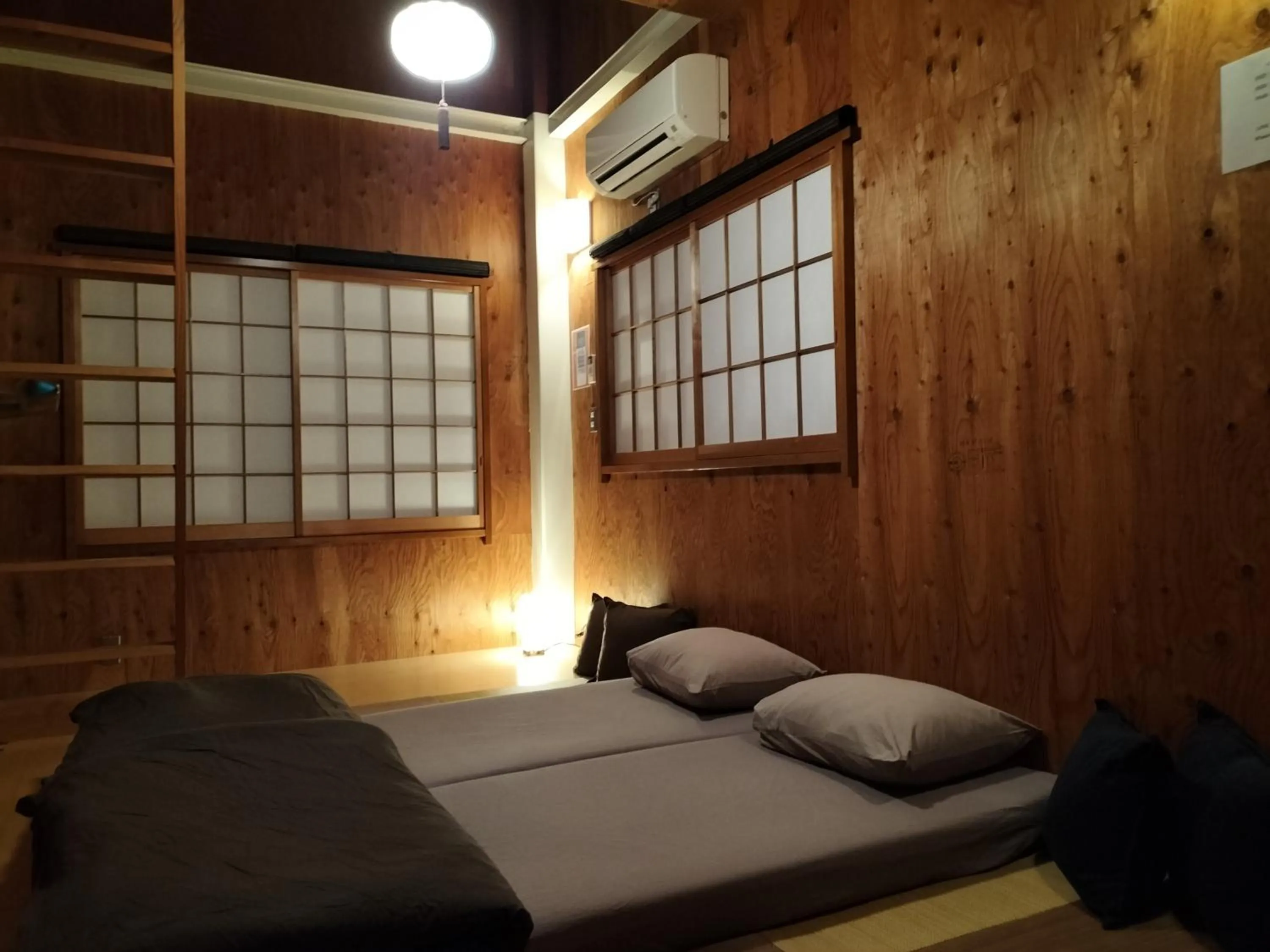 Bedroom, Bed in Vacation"Ninja"house Secretbase near Asakusa