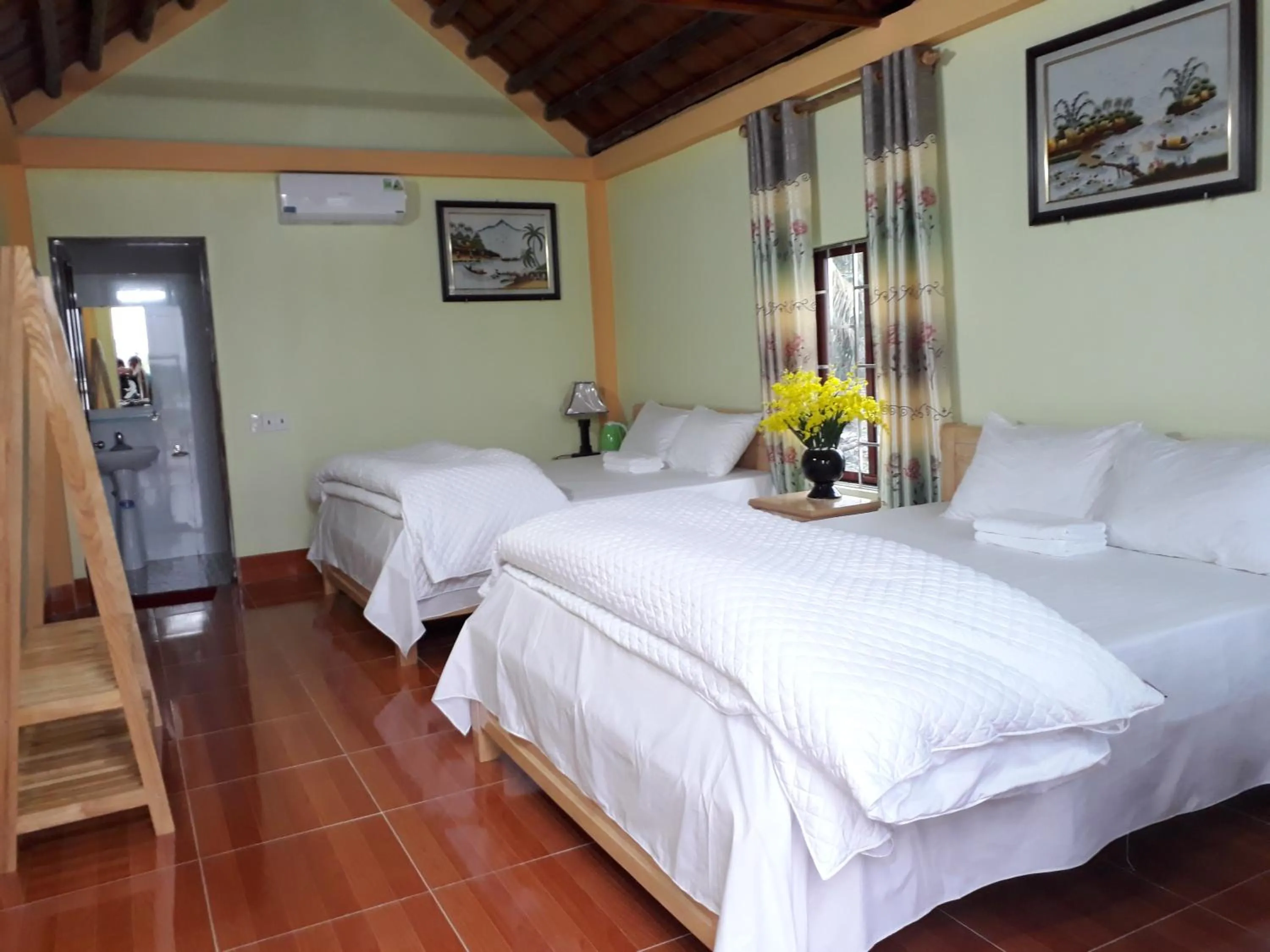 Photo of the whole room, Bed in Tam Coc Rice Fields Homestay