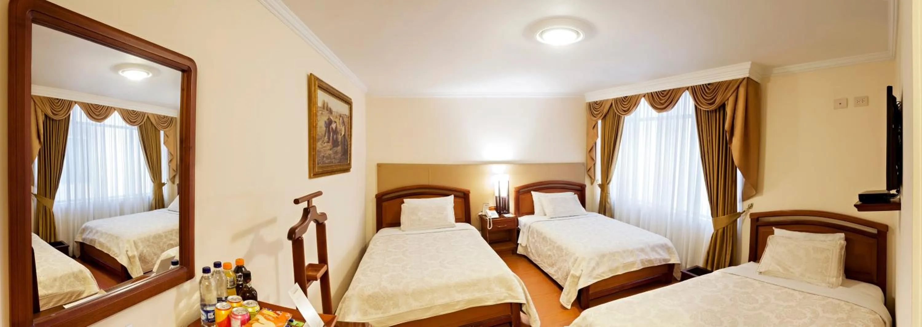 Photo of the whole room, Bed in Hotel Fernando Plaza